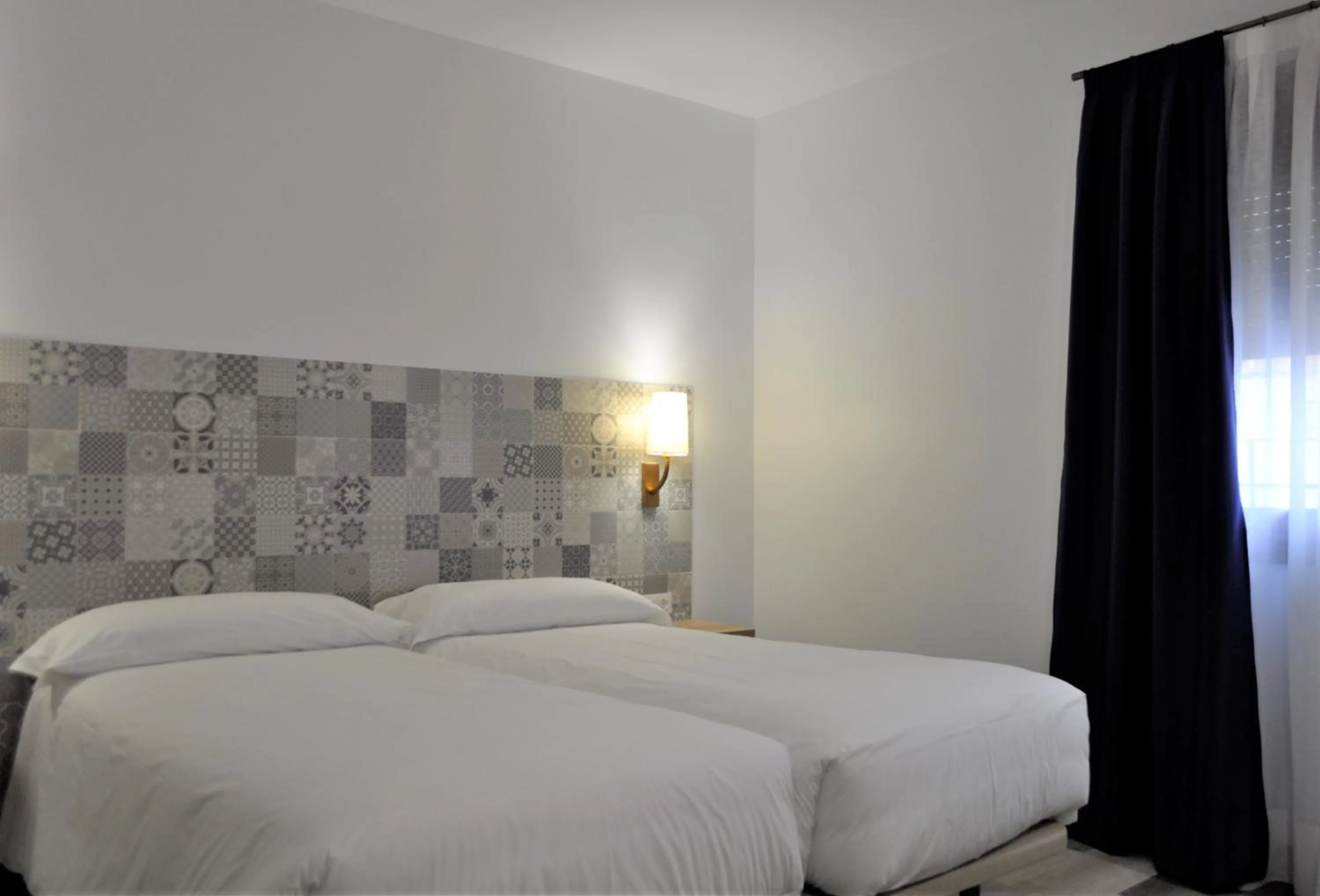 Bed in Hostal Restaurante Villa de Brihuega