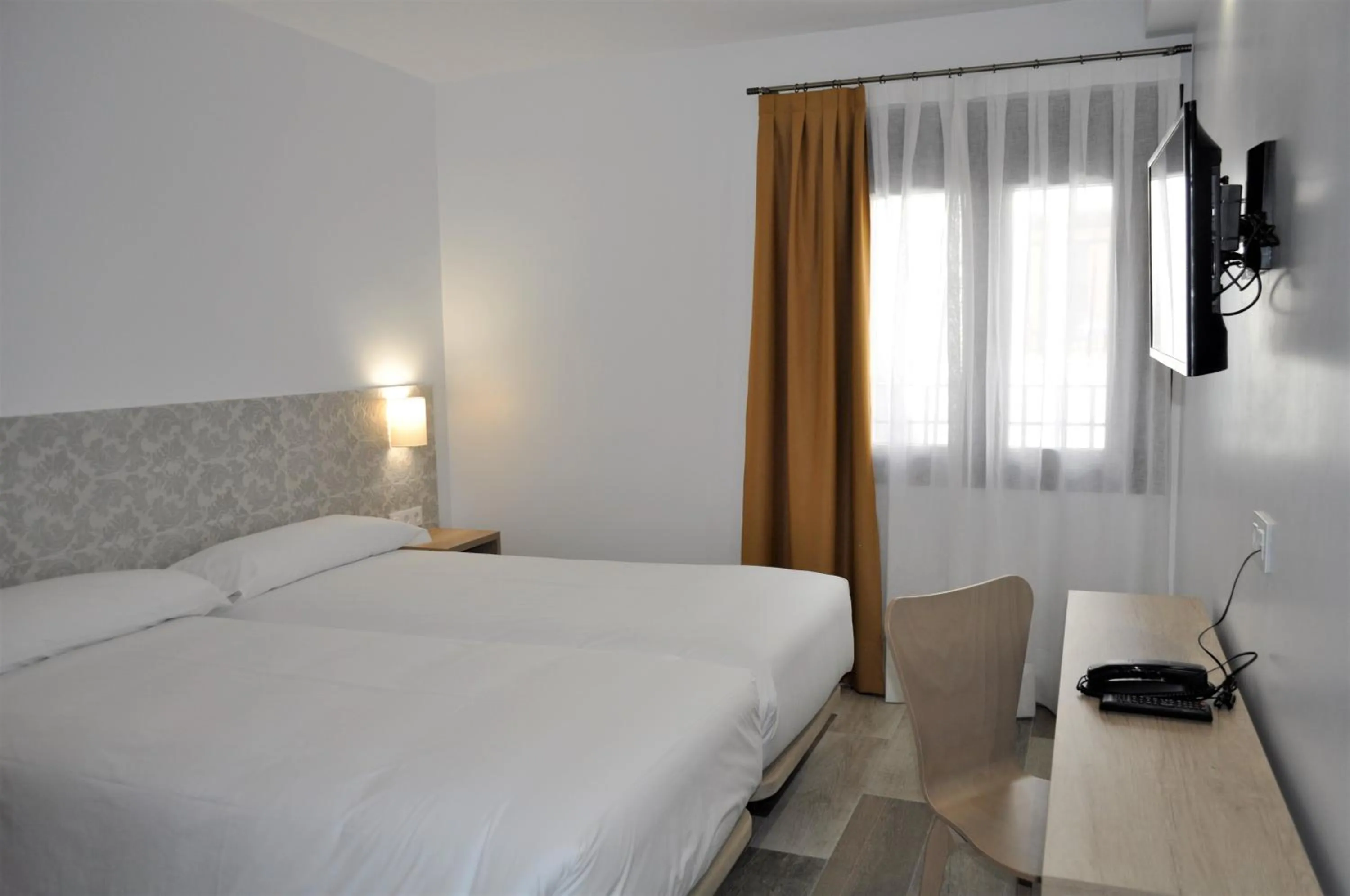 Bed in Hostal Restaurante Villa de Brihuega