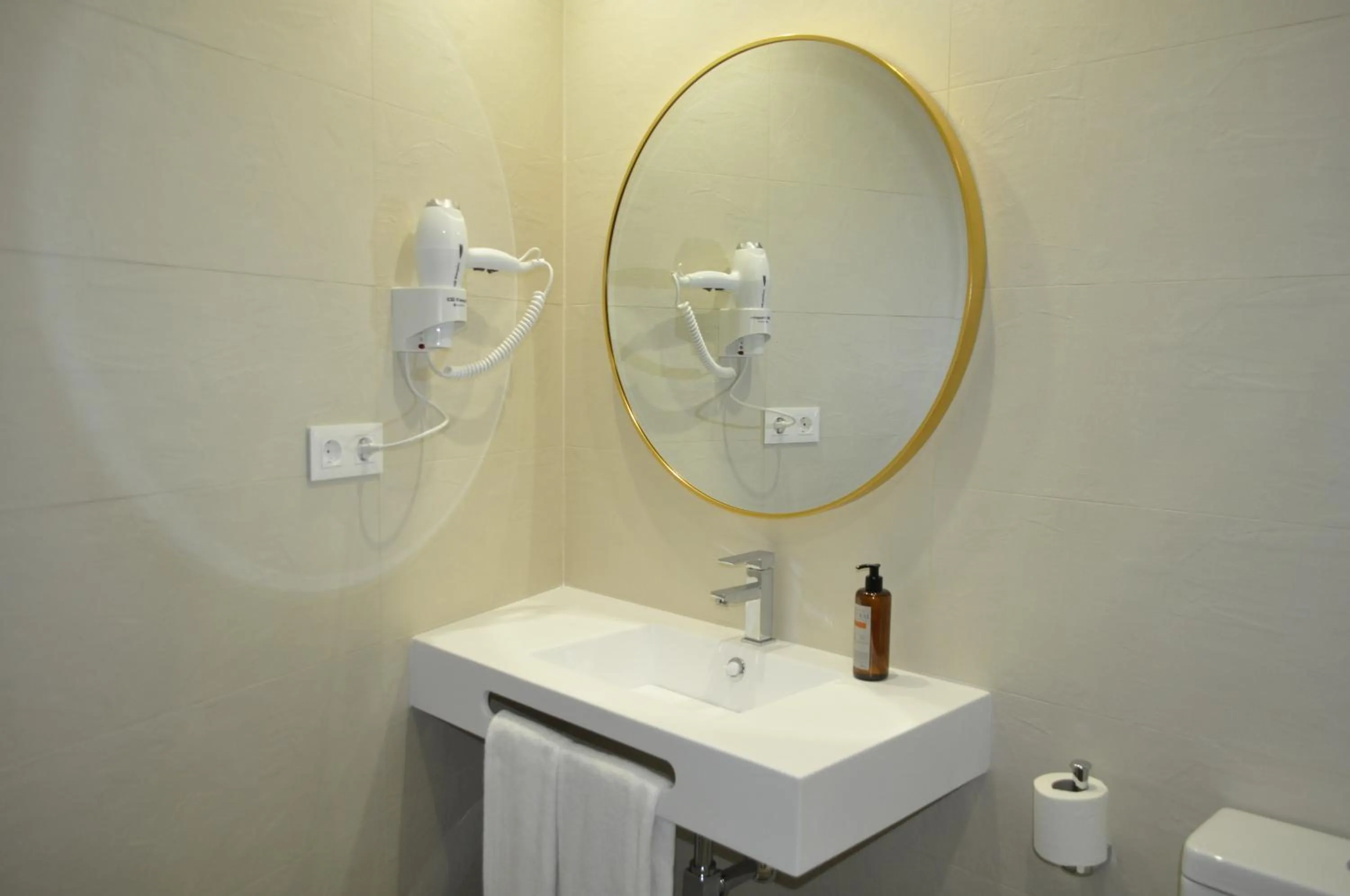 Bathroom in Hostal Restaurante Villa de Brihuega