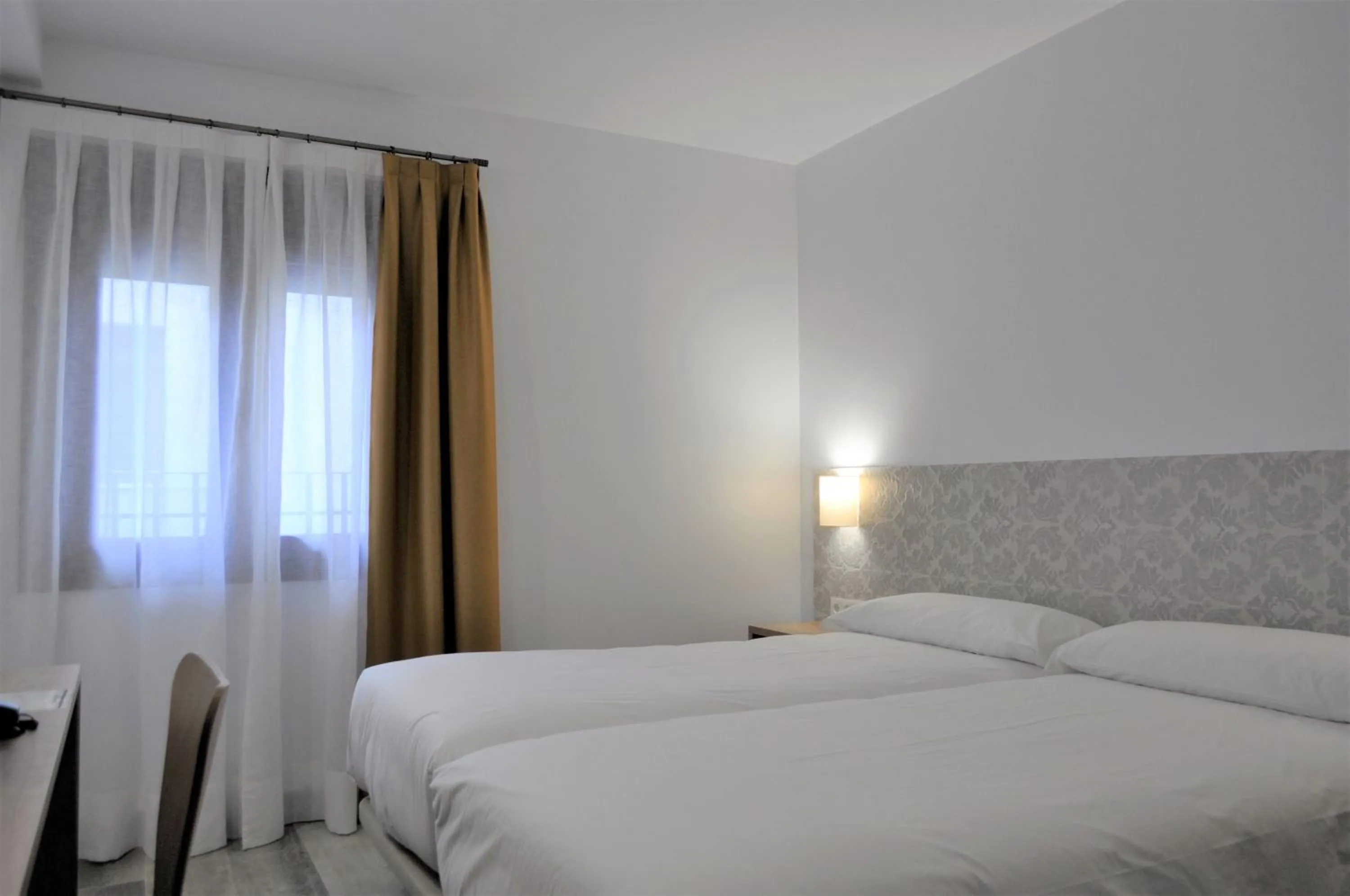 Bed in Hostal Restaurante Villa de Brihuega