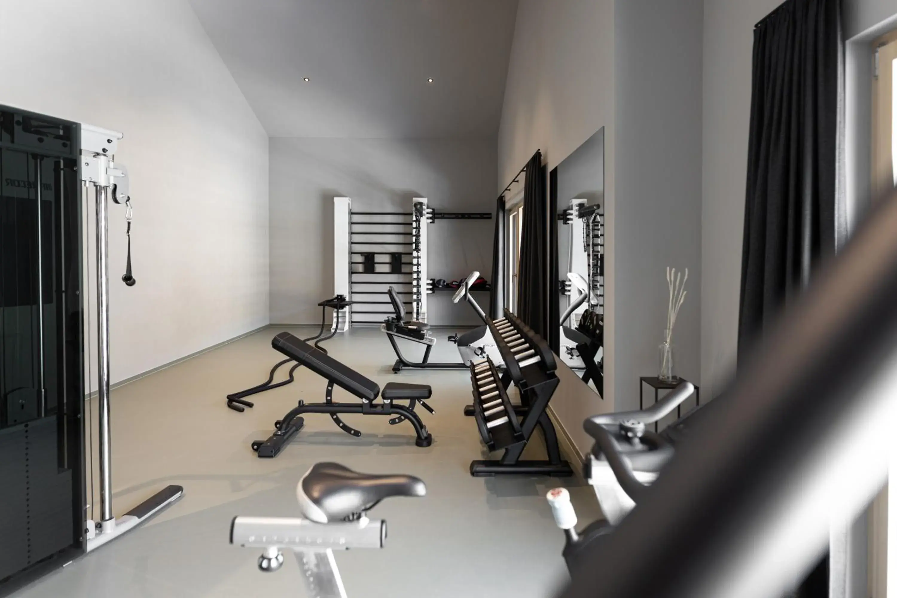 Fitness centre/facilities in Amrai Suites Fitness centre/facilities in Amrai Suites