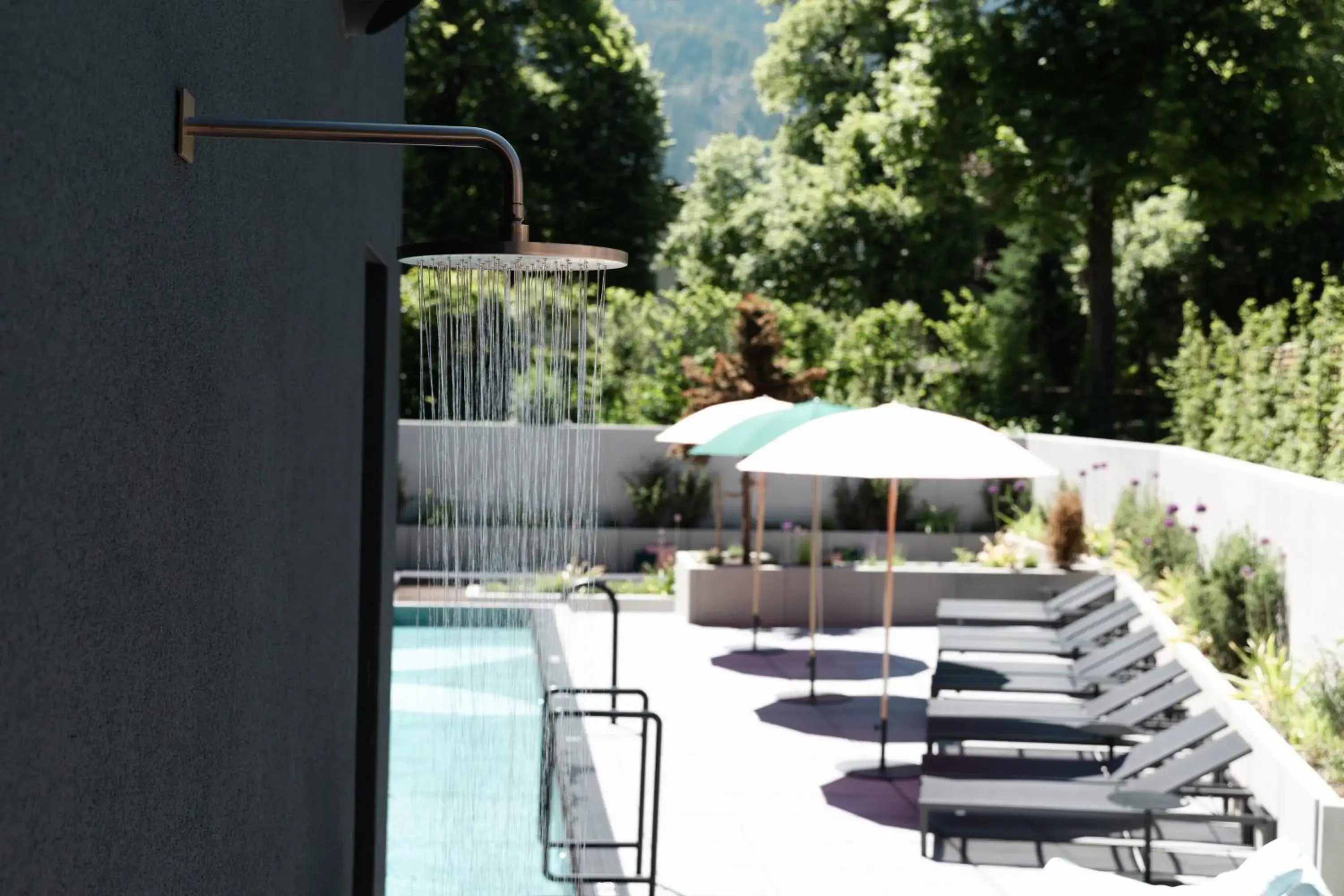 Swimming pool in Amrai Suites Swimming pool in Amrai Suites