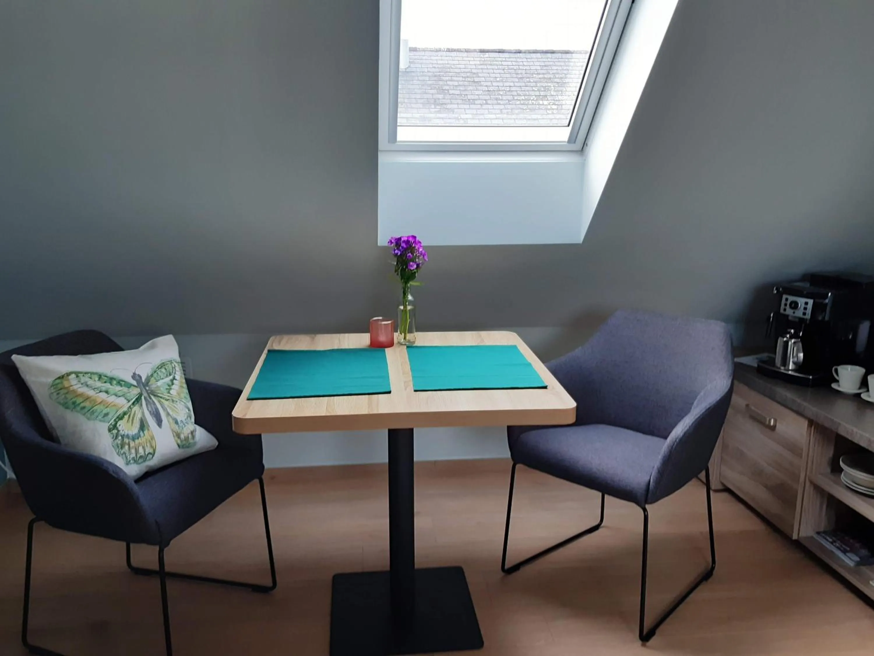 Restaurant/places to eat in B&B Lora