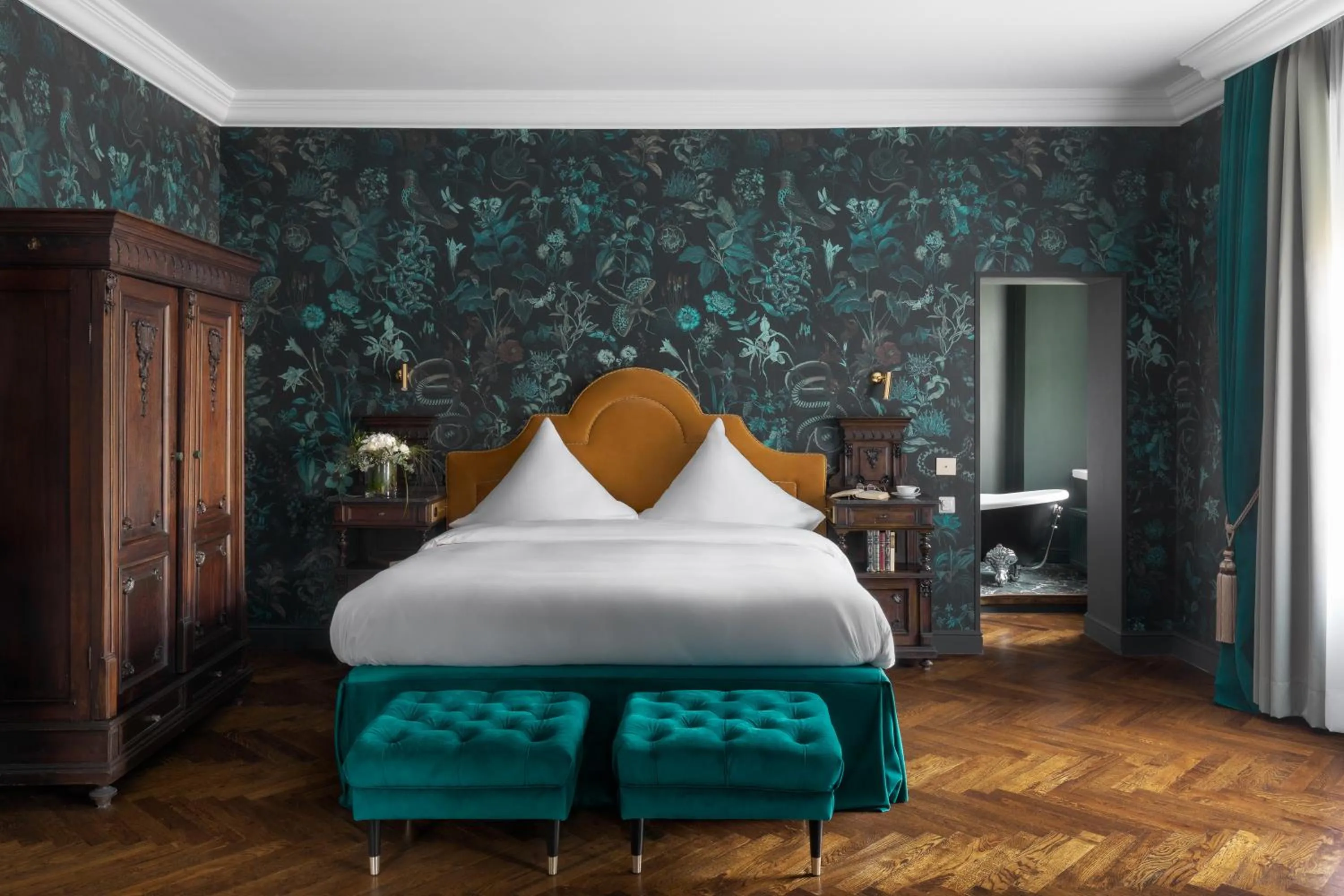 Bed in Schloßhotel Althörnitz Neubau