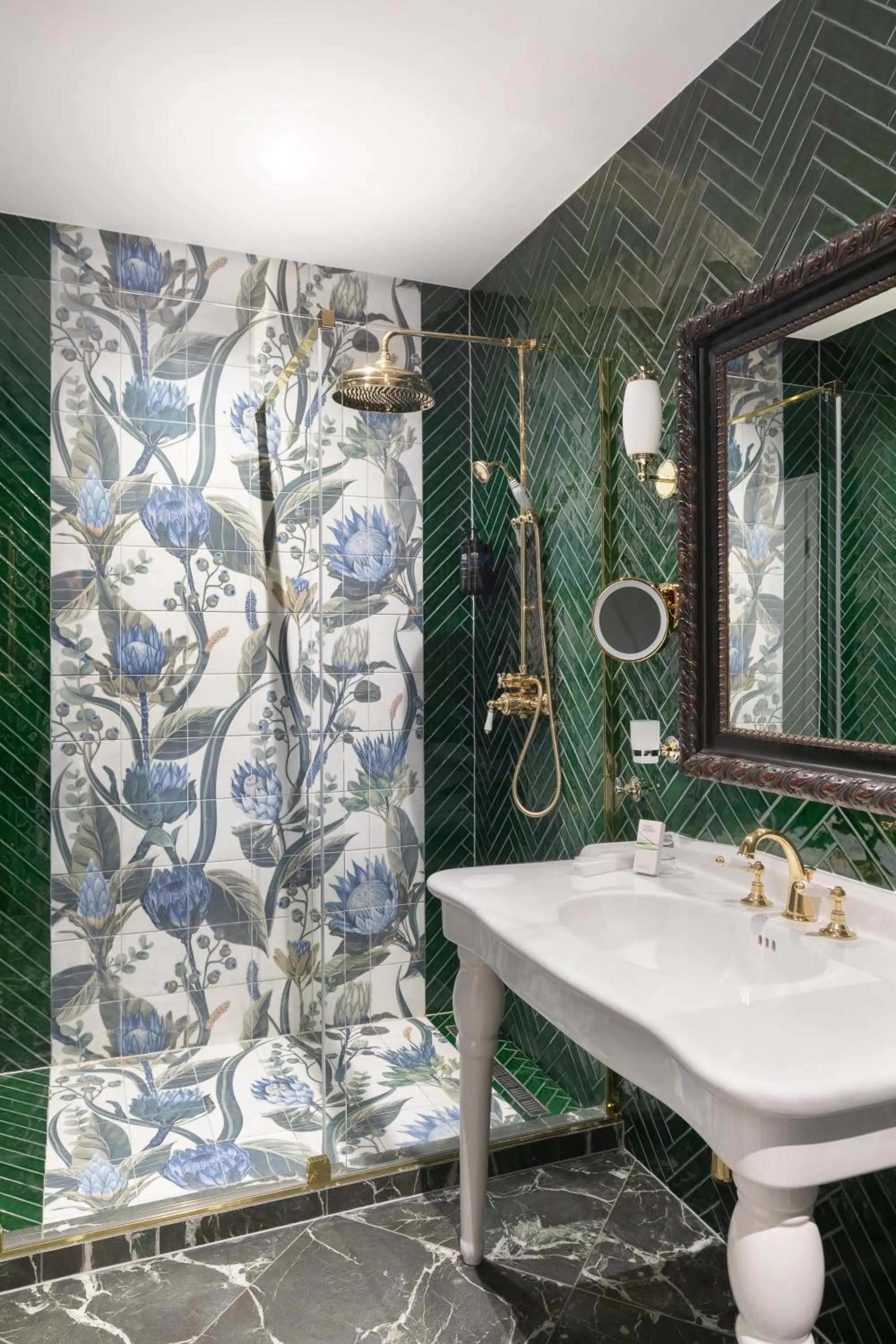 Bathroom in Schloßhotel Althörnitz Neubau