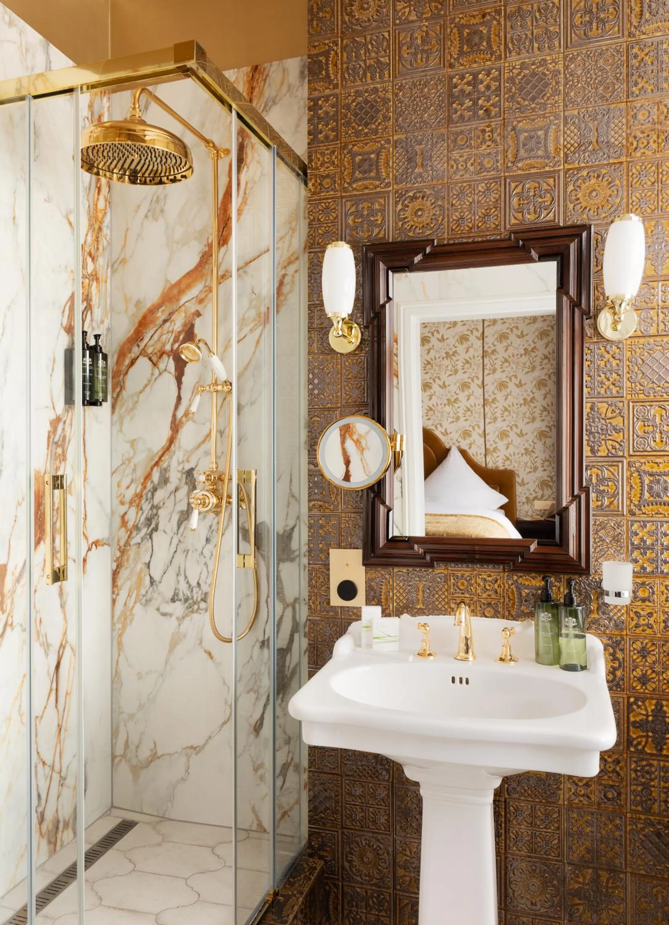 Bathroom in Schloßhotel Althörnitz Neubau