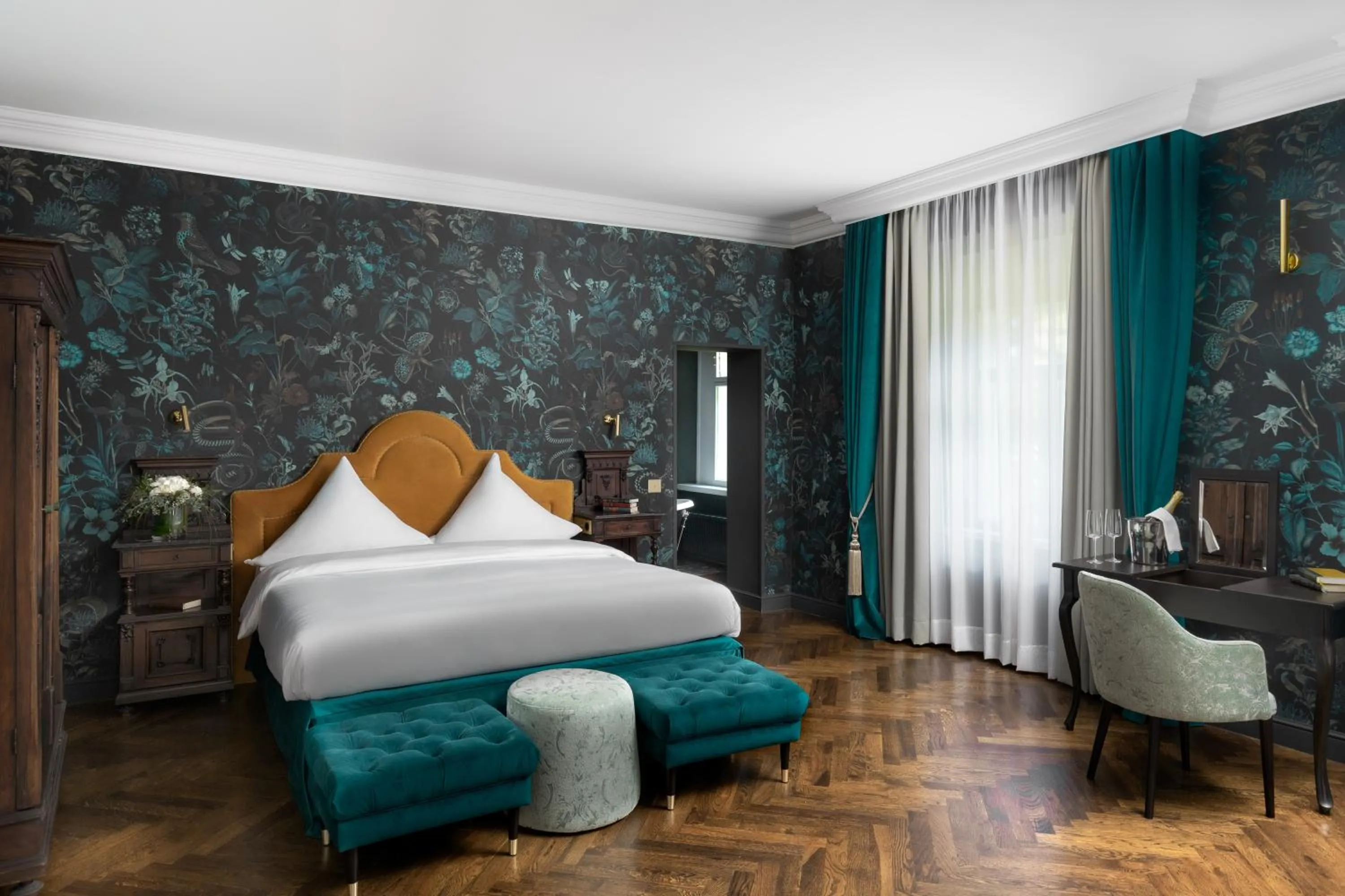 Bed in Schloßhotel Althörnitz Neubau