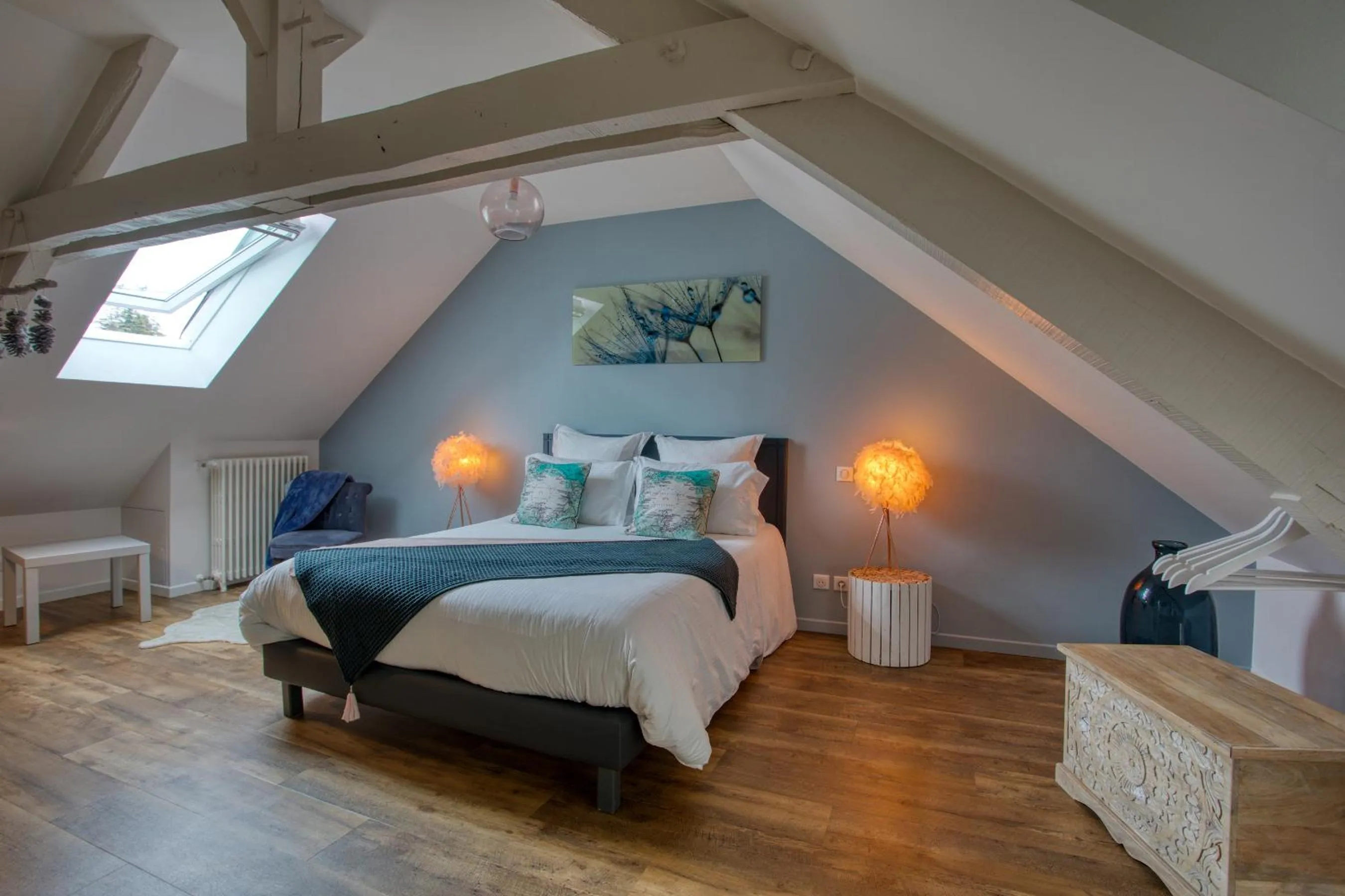 Bed in O'Myosotis - 400m Centre Historique - Parking Gratuit - Piscine et Jardin