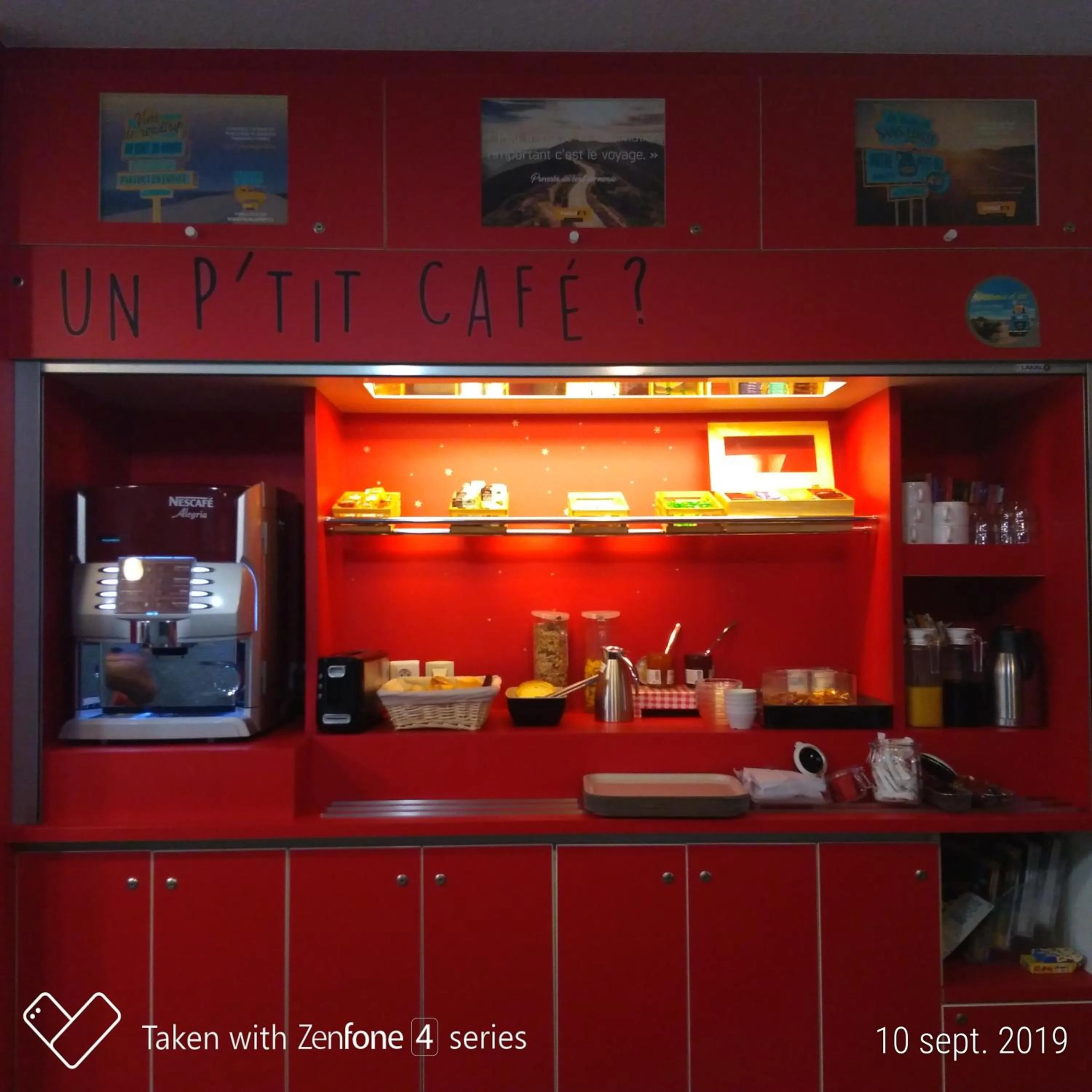 Breakfast in hotelF1 Marseille EST