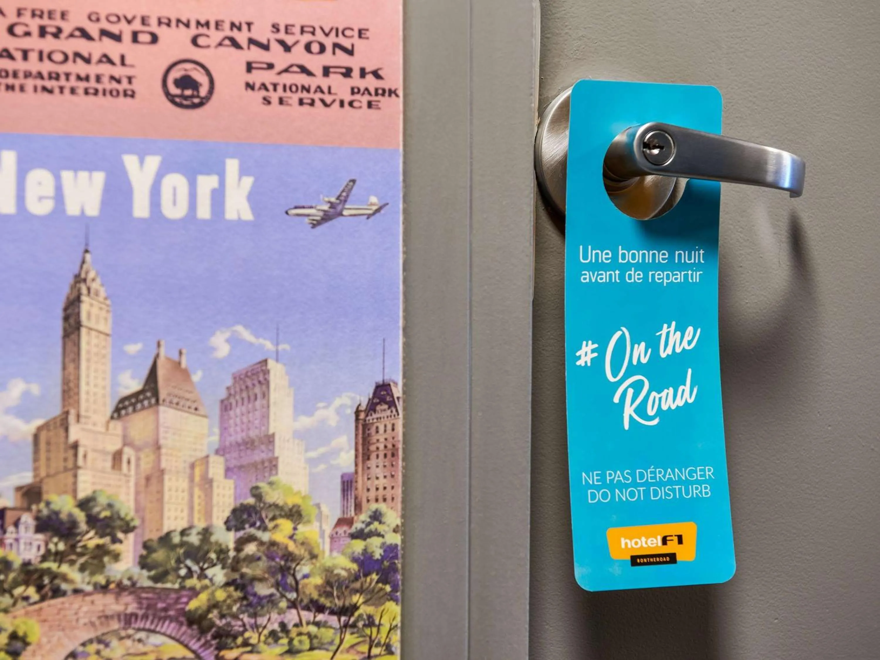 Cabrio Room with Private Bathroom in hotelF1 Marseille EST