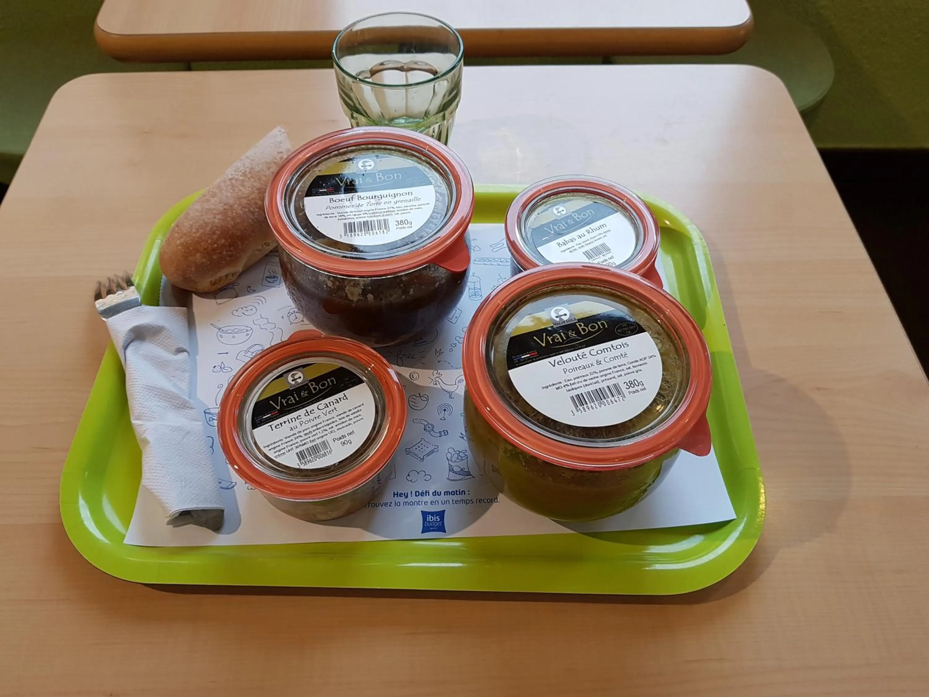 Food and drinks in Ibis Budget Marseille Valentine