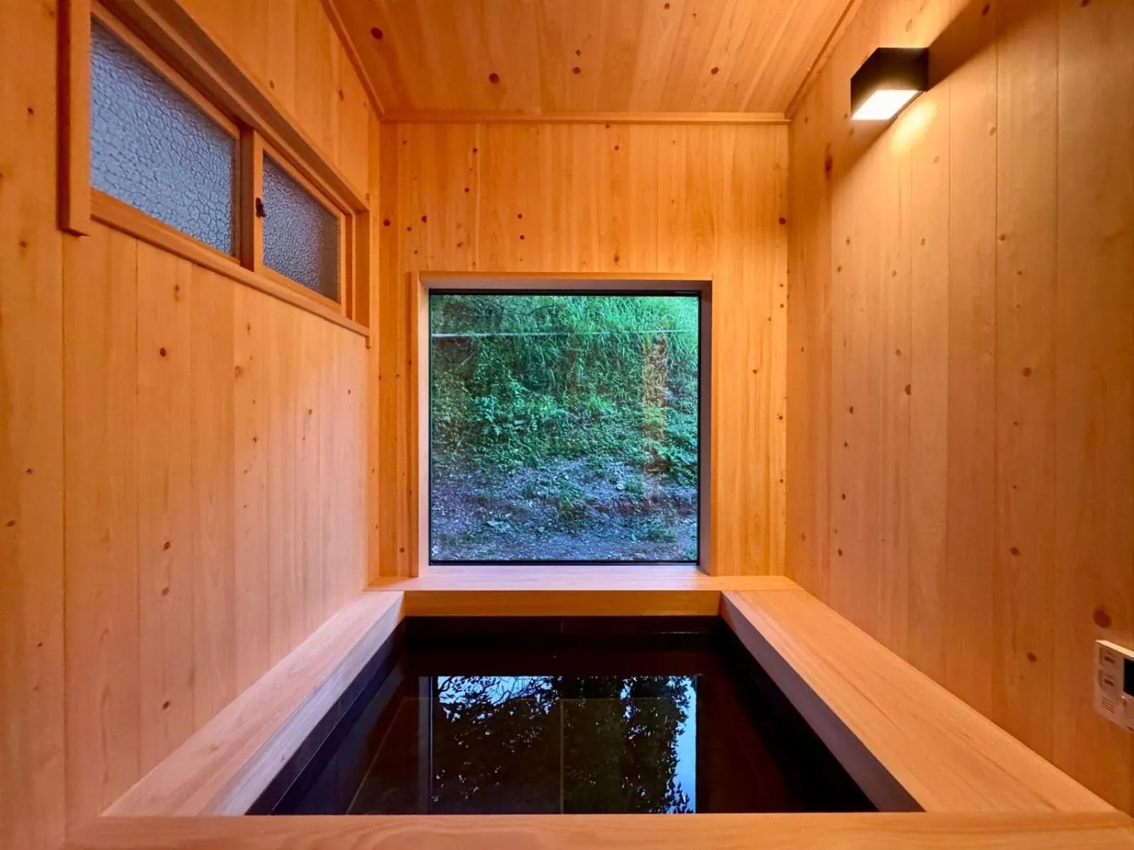 Hot Tub in Casa Miyama
