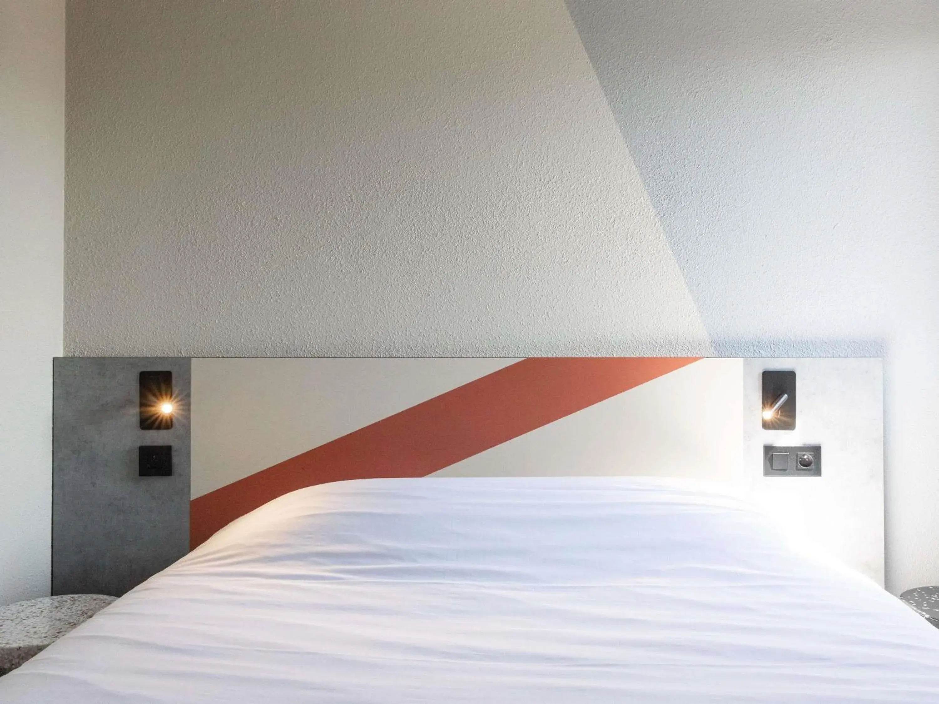 Bedroom, Bed in Ibis budget Béziers Est Mediterranée A9 / A75 Bedroom, Bed in Ibis budget Béziers Est Mediterranée A9 / A75