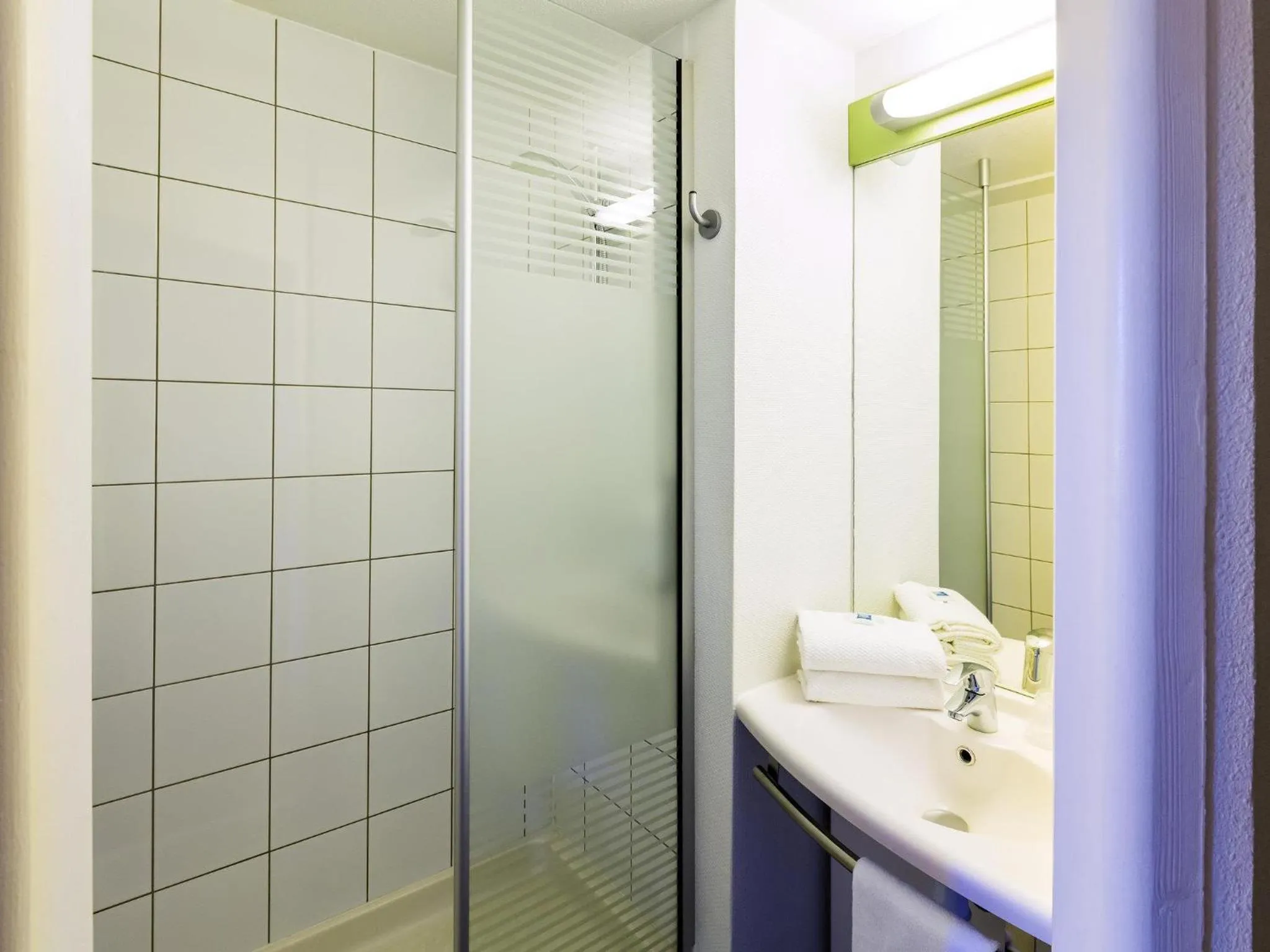 Bedroom in Ibis budget Béziers Est Mediterranée A9 / A75