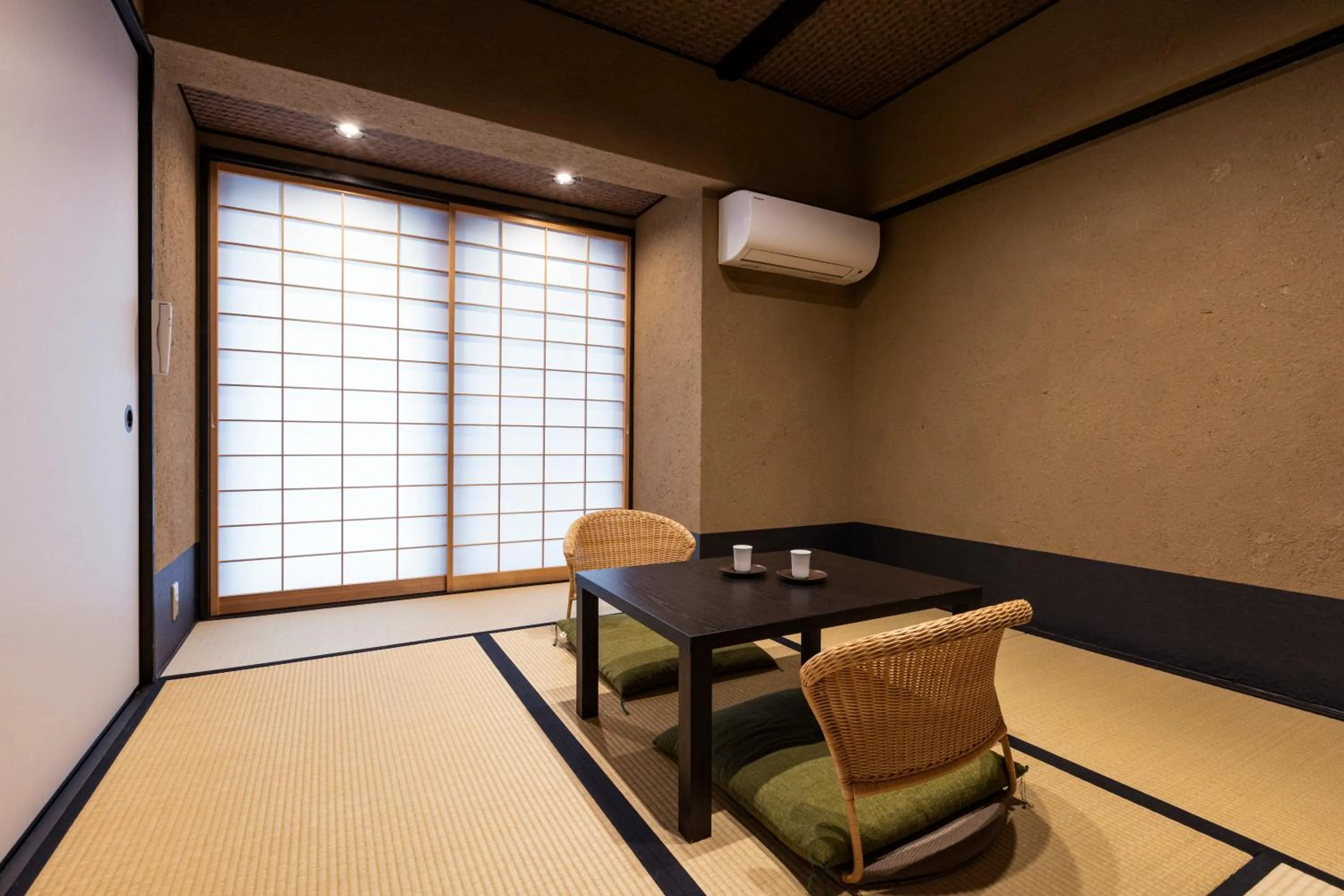 Photo of the whole room in Rinn Premium Hiun