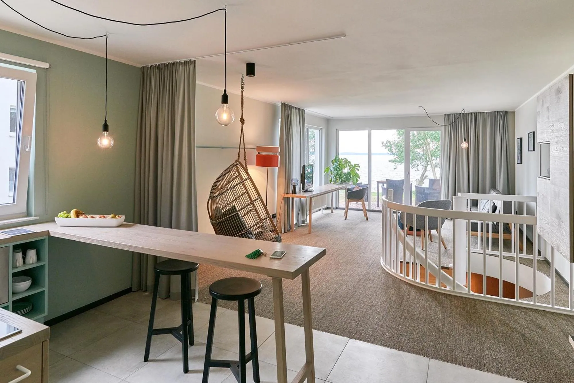 Photo of the whole room in Designhotel Whitman