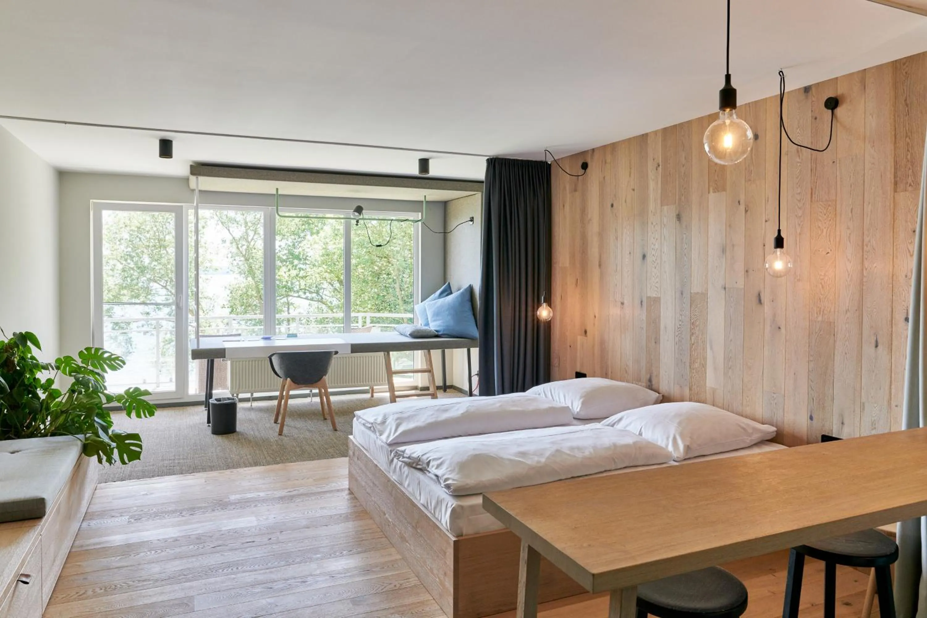 Photo of the whole room, Bed in Designhotel Whitman