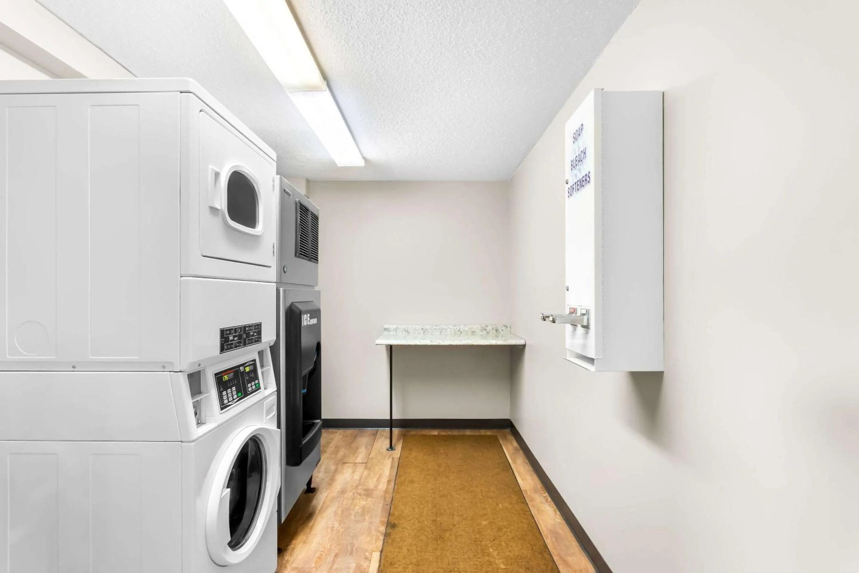 Other in Rodeway Inn Gorham Riverside