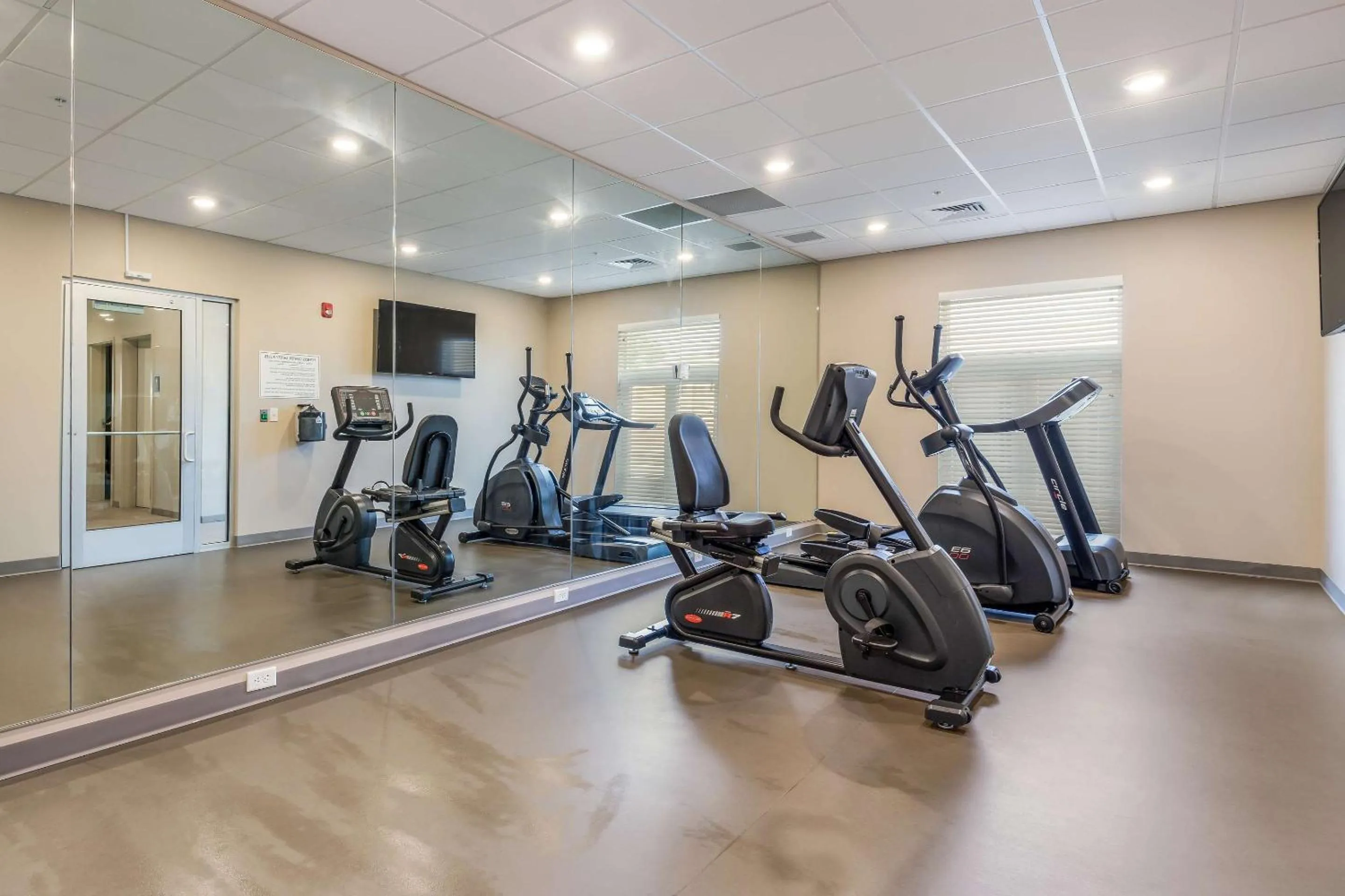 Fitness centre/facilities in Sleep Inn & Suites Park City-Wichita North