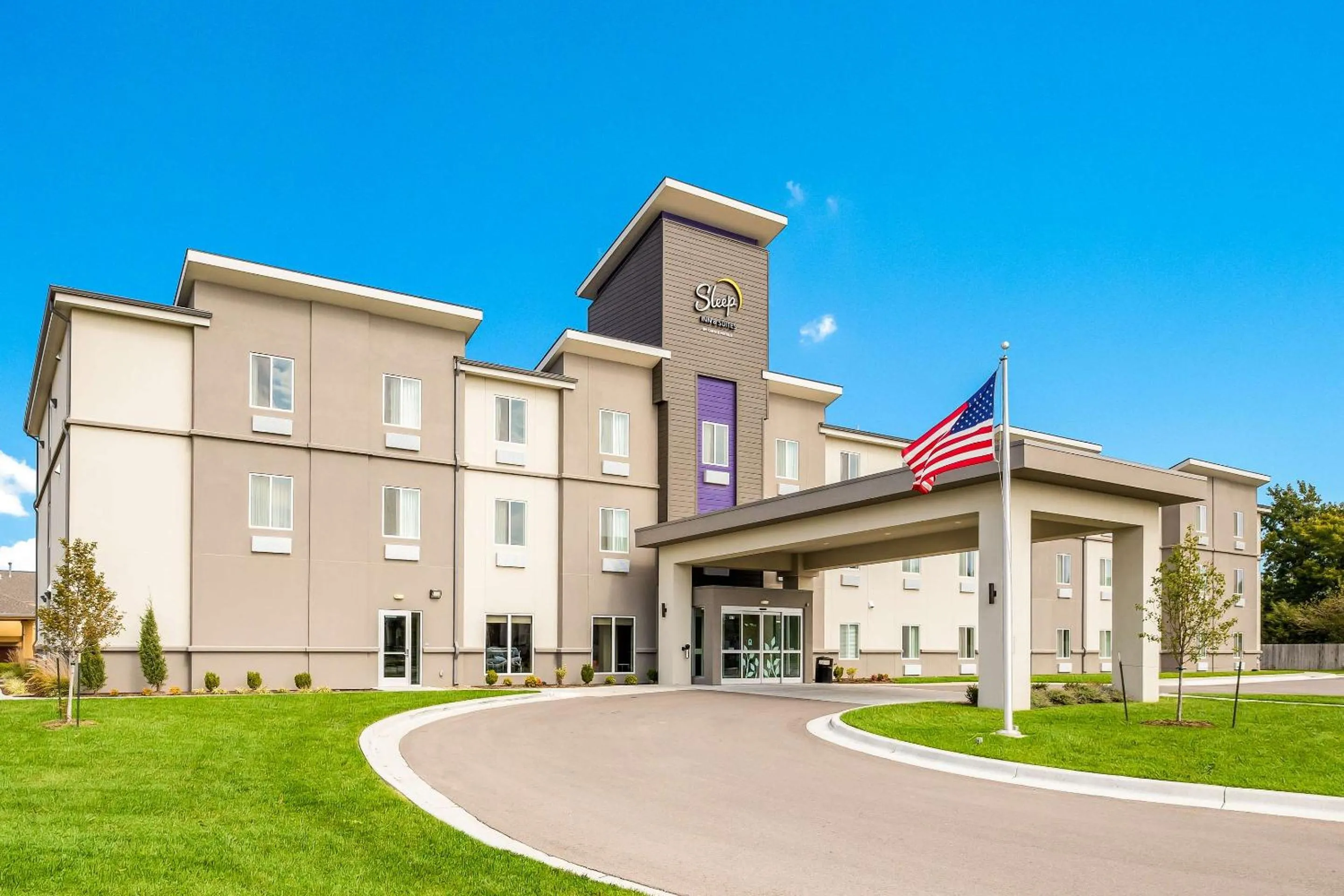 Property building in Sleep Inn & Suites Park City-Wichita North
