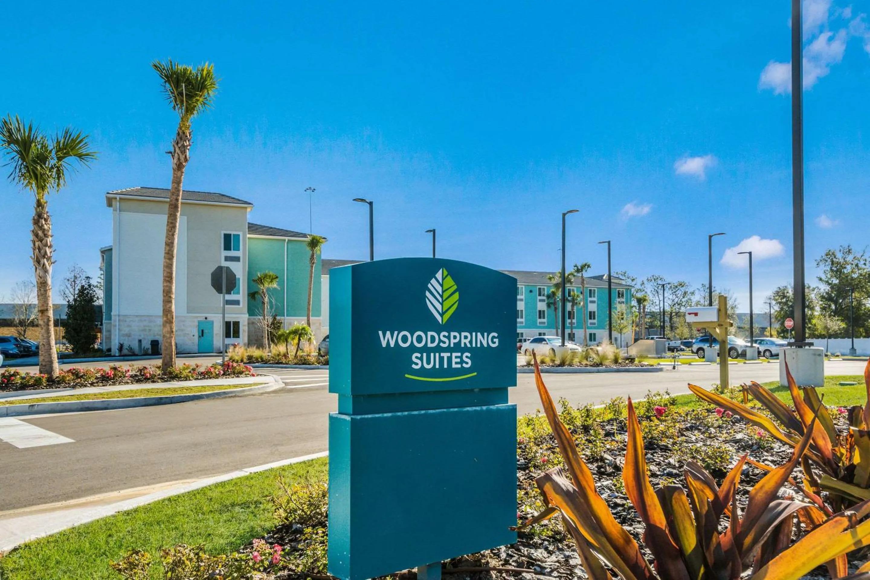 Property building in WoodSpring Suites Bradenton