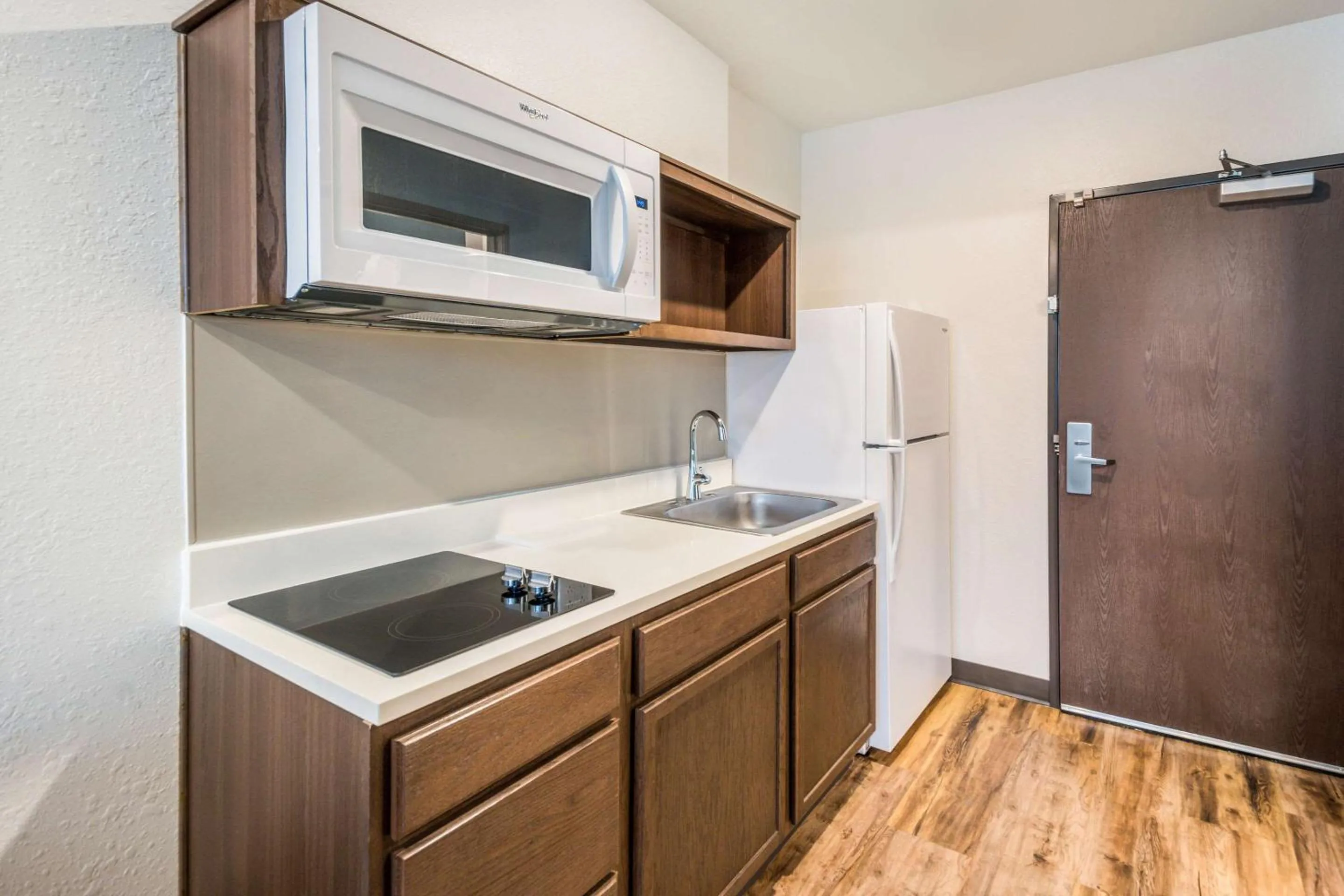 Photo of the whole room in WoodSpring Suites Bradenton