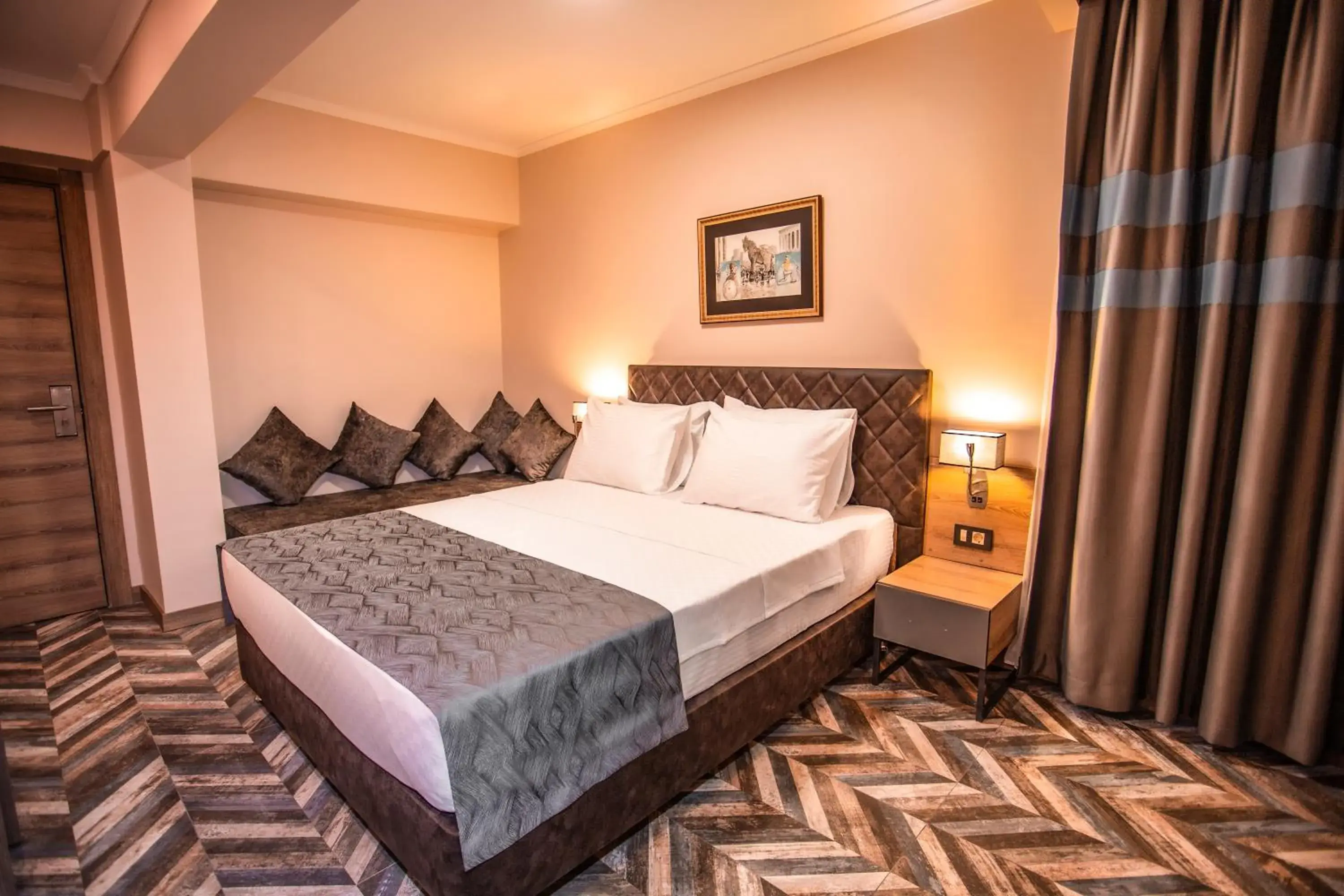 Superior Queen Room - single occupancy in Hotel Kale 17 Superior Queen Room - single occupancy in Hotel Kale 17