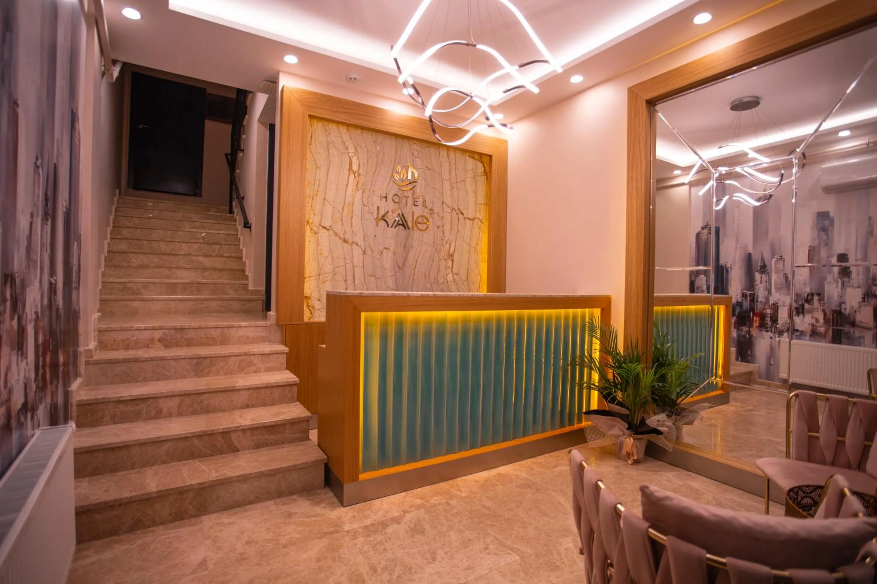 Facade/entrance in Hotel Kale 17