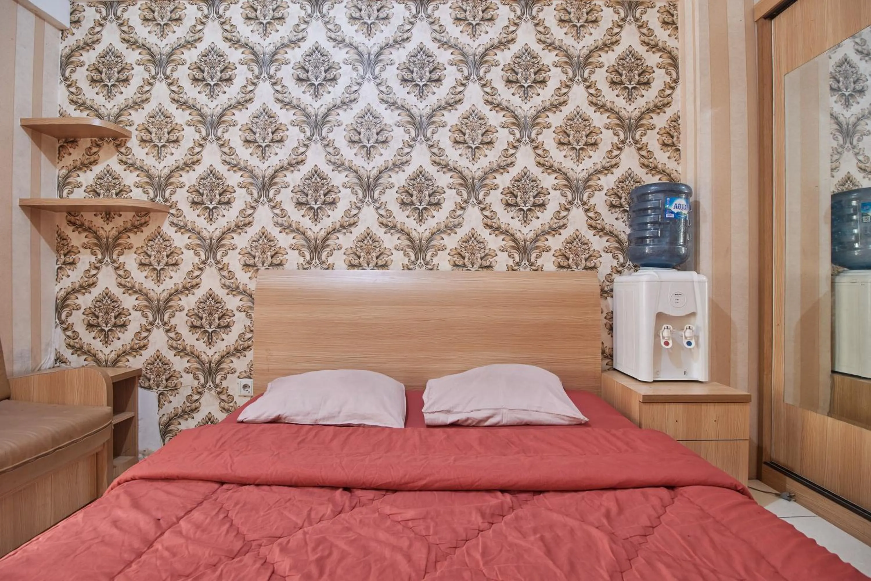 Bed in Apartment Green Lake View Ciputat by Celebrity Room