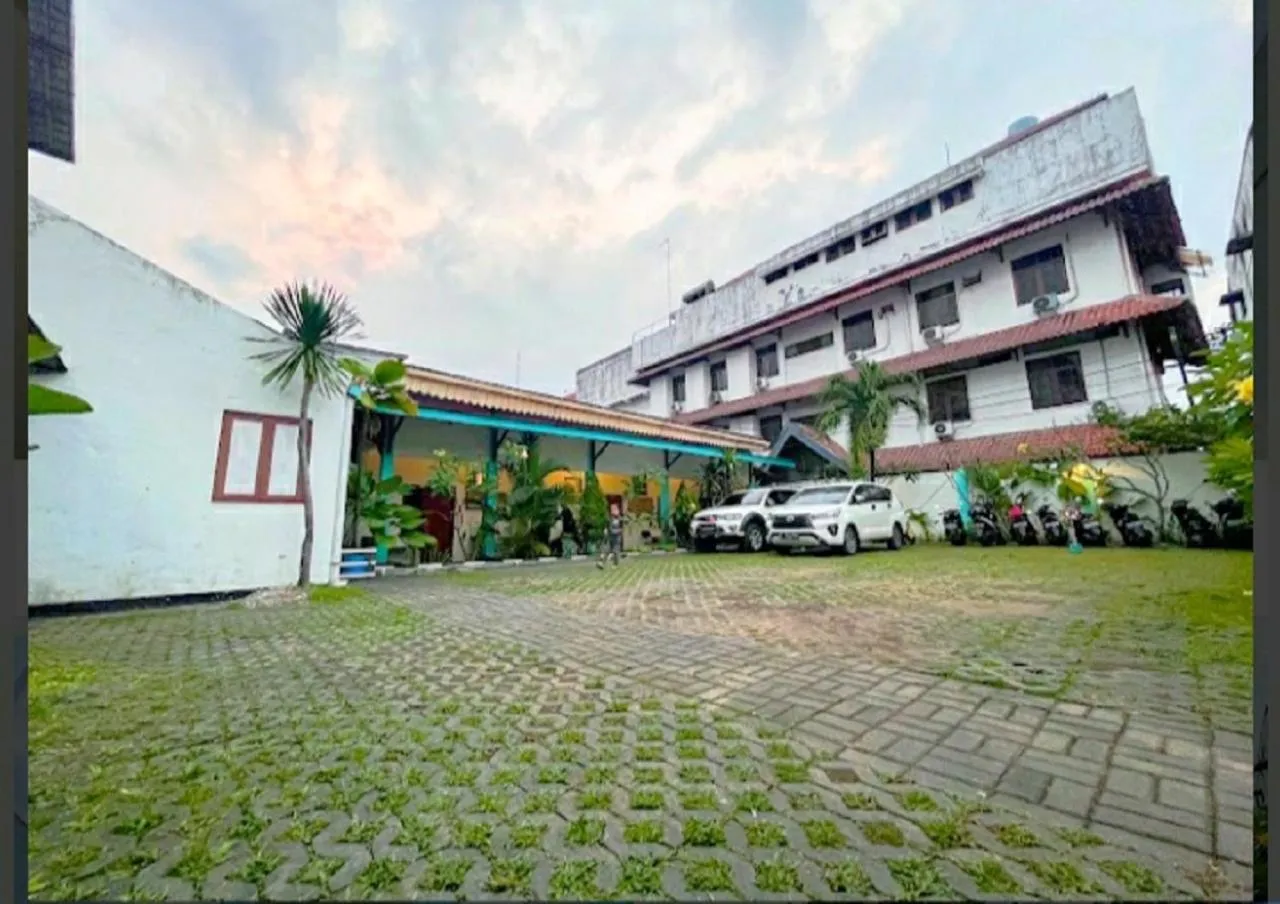 Parking in Indonesia Hotel Malioboro