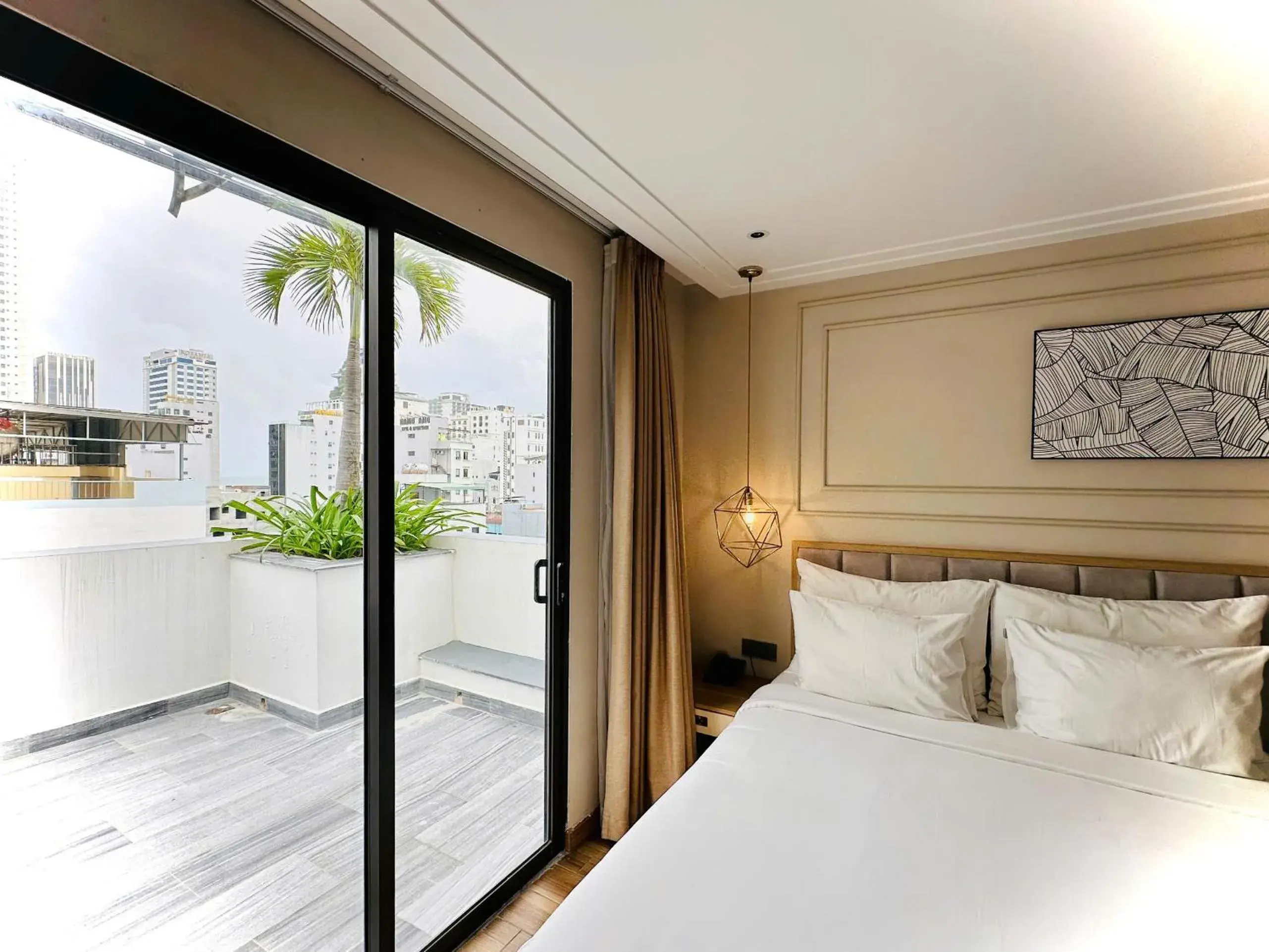 Twin Suite with Balcony and City View in Adela Boutique Hotel - Infinity Pool Twin Suite with Balcony and City View in Adela Boutique Hotel - Infinity Pool