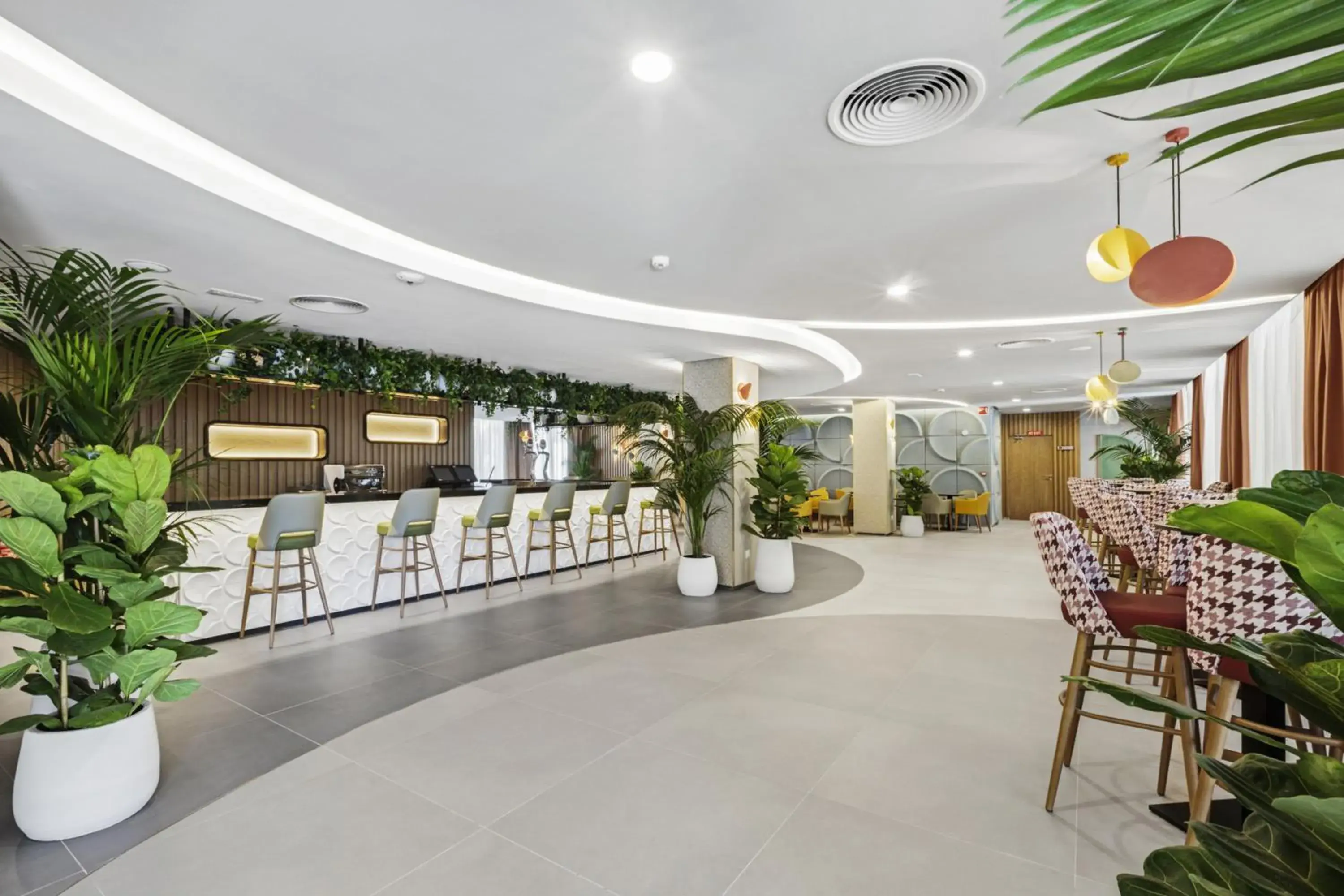 Lounge or bar in Hotel Riu Concordia Lounge or bar in Hotel Riu Concordia