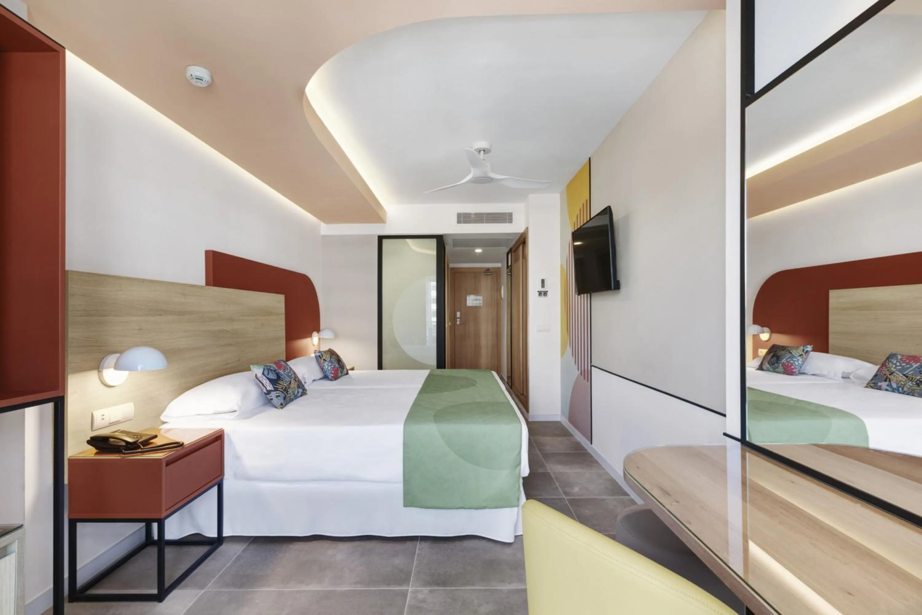 Bed in Hotel Riu Concordia