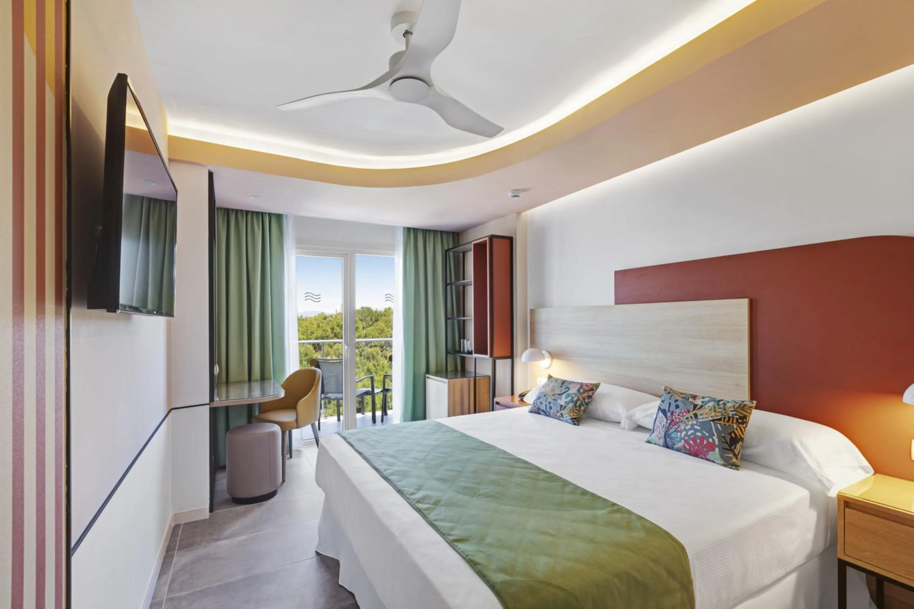 Bed in Hotel Riu Concordia