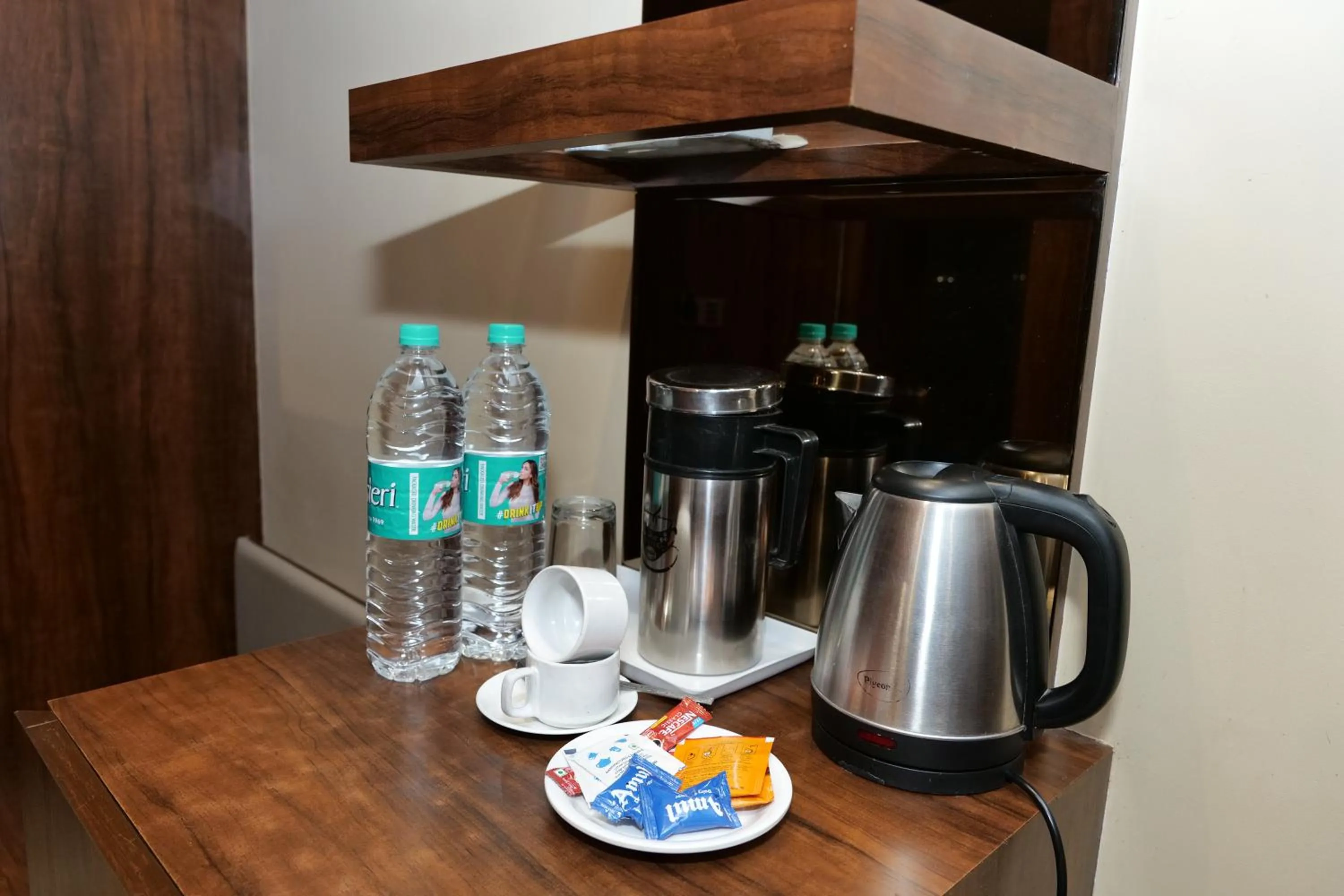 Coffee/tea facilities in HOTEL MENAAL RESIDENCY