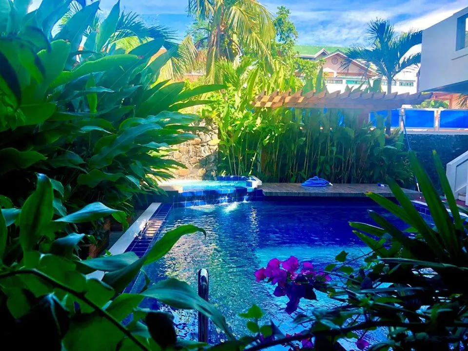 Seacliff Suites Hotel and Resort