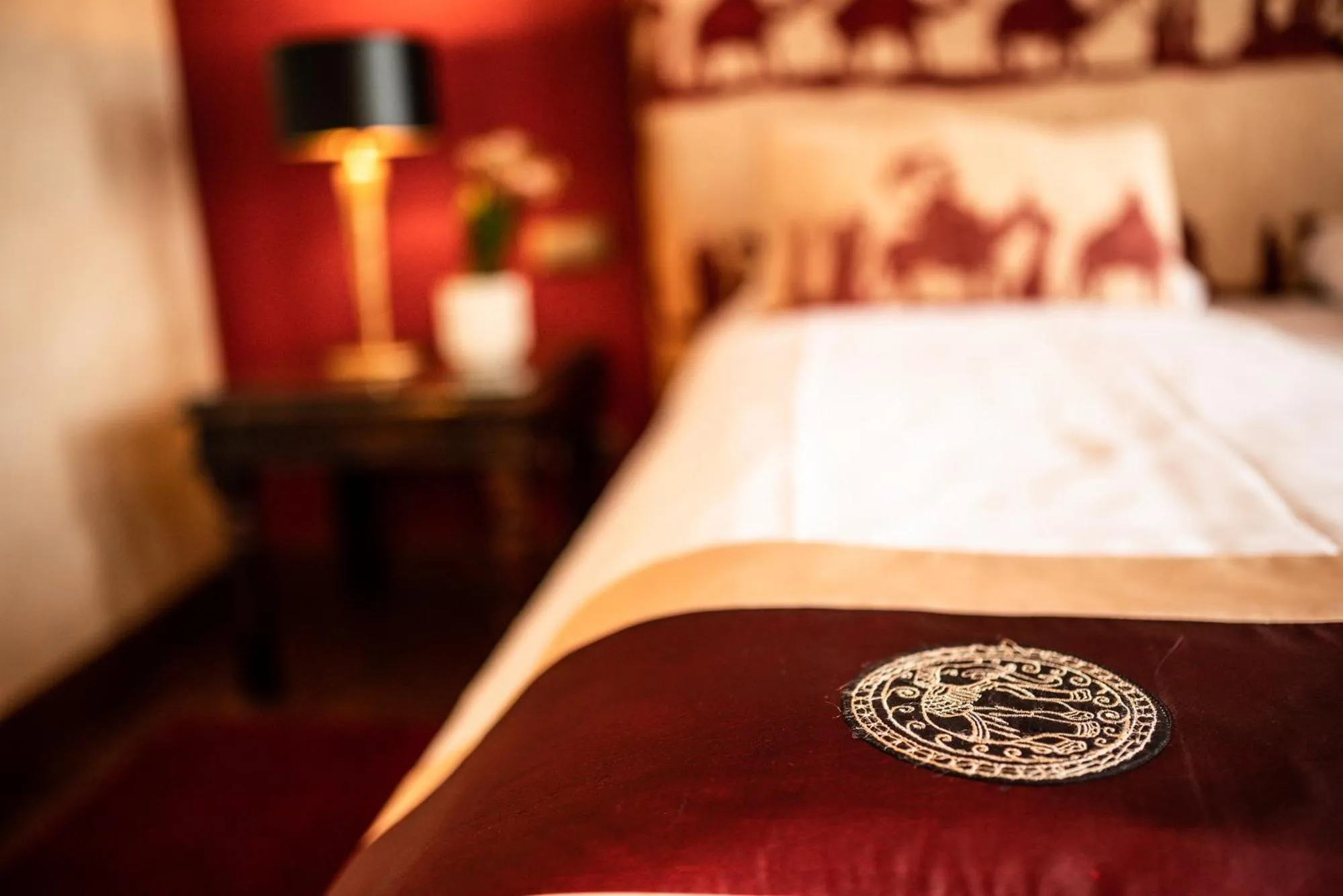 Bed in Hotel Weisser Bär