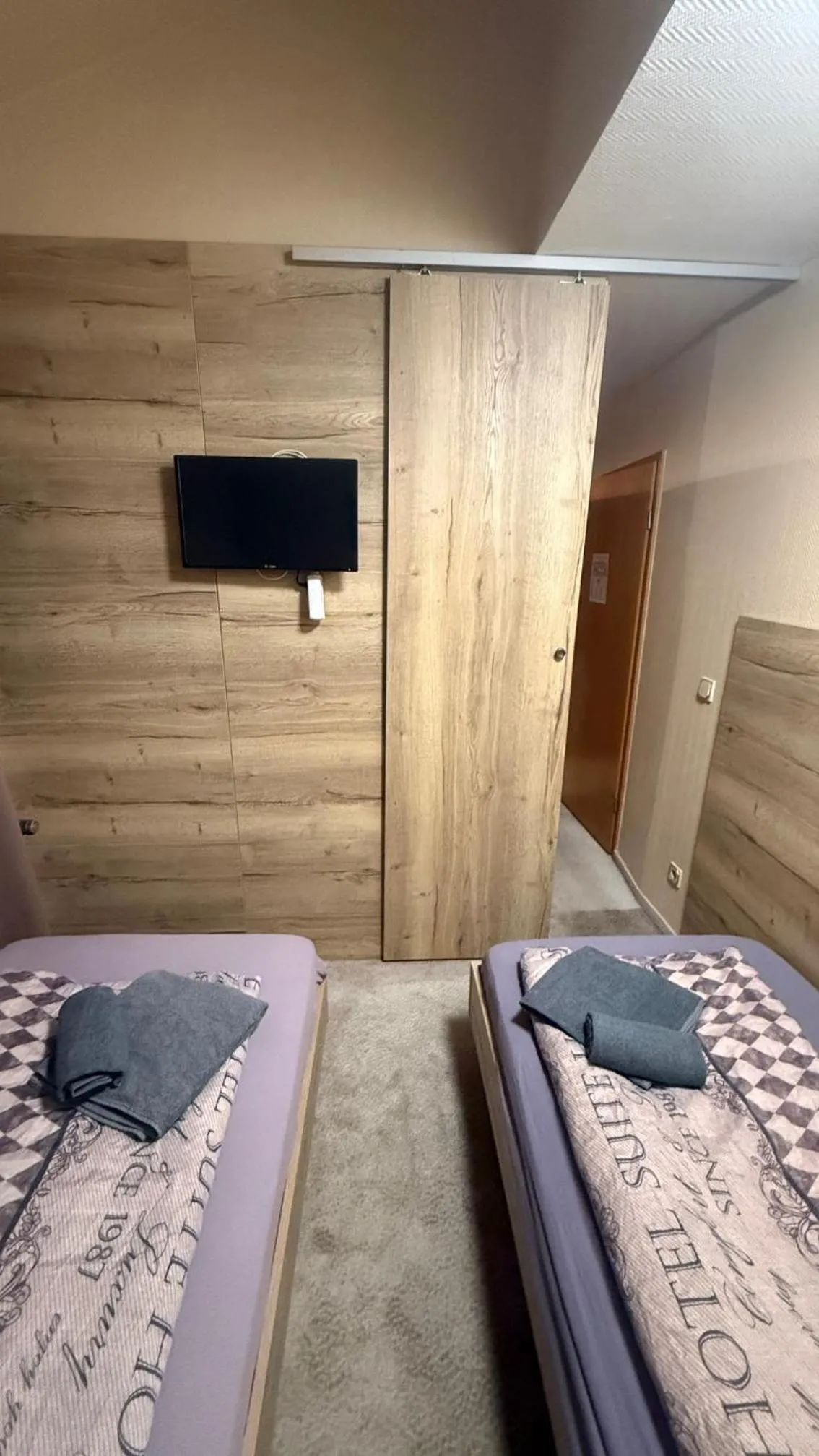 Bedroom, Bed in Hotel Pension Pamina