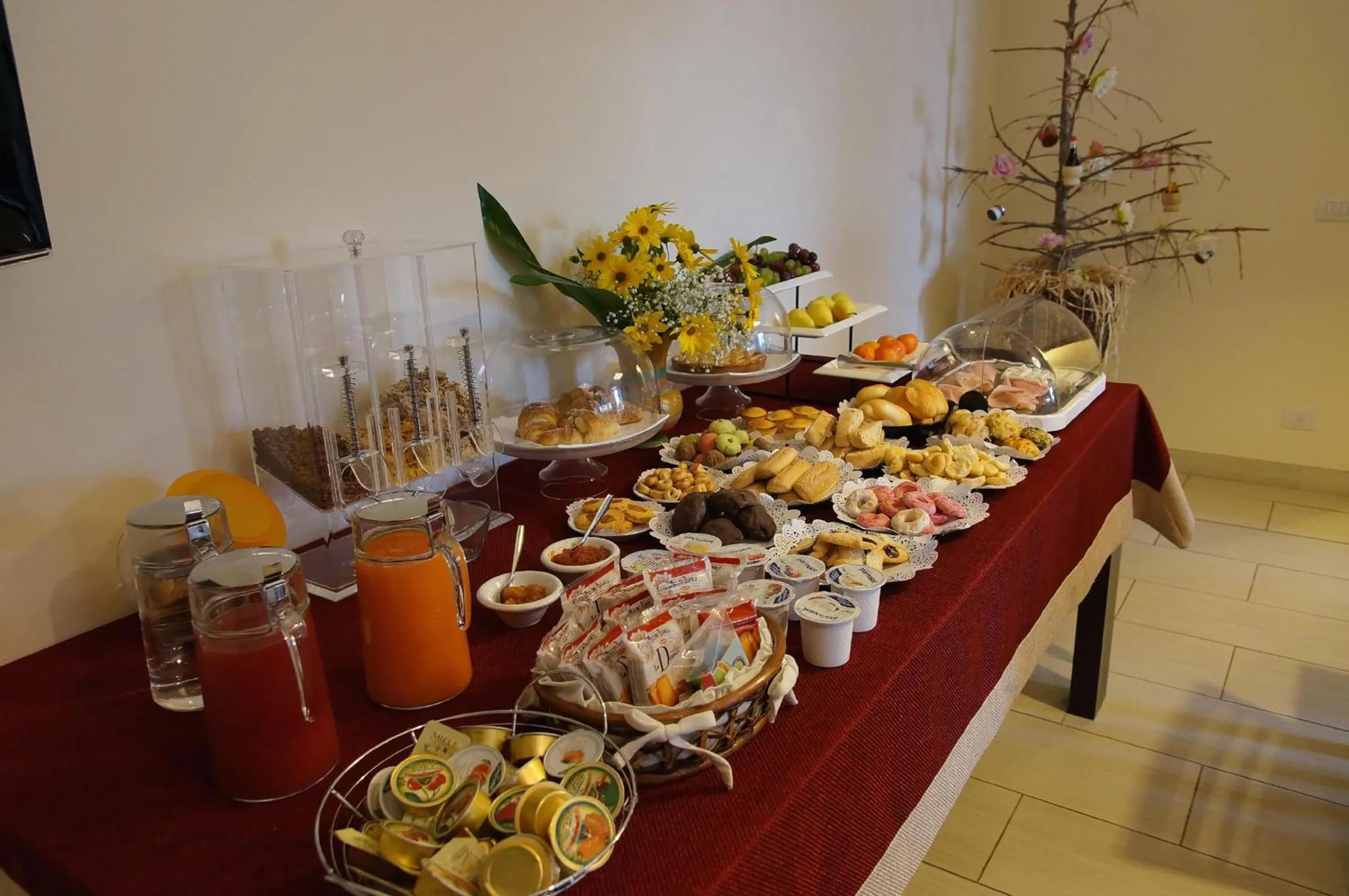 Buffet breakfast in B&B Alixia