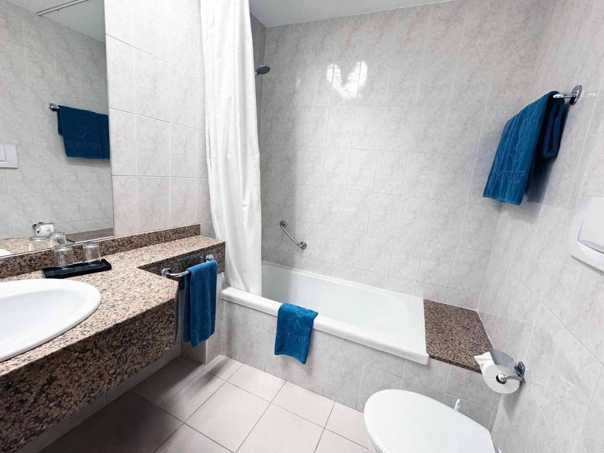 Bathroom in Servatur Don Miguel - Adults Only