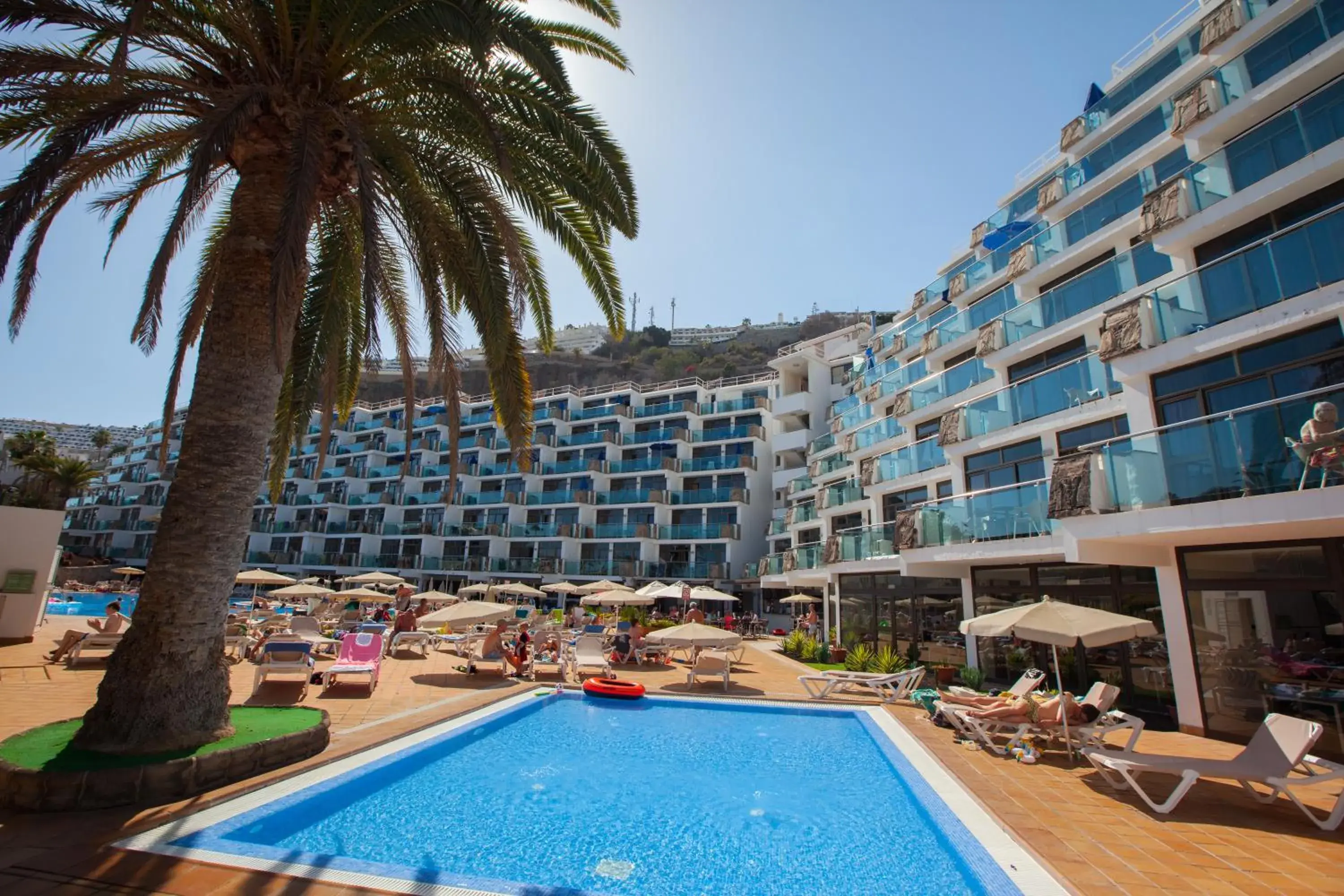 Swimming pool in Grupotel Revoli Swimming pool in Grupotel Revoli