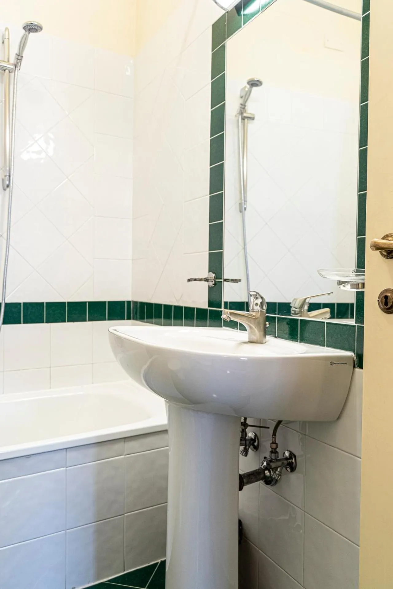Bathroom in Casa Uffizi XIII Century Tower House Boutique Hotel