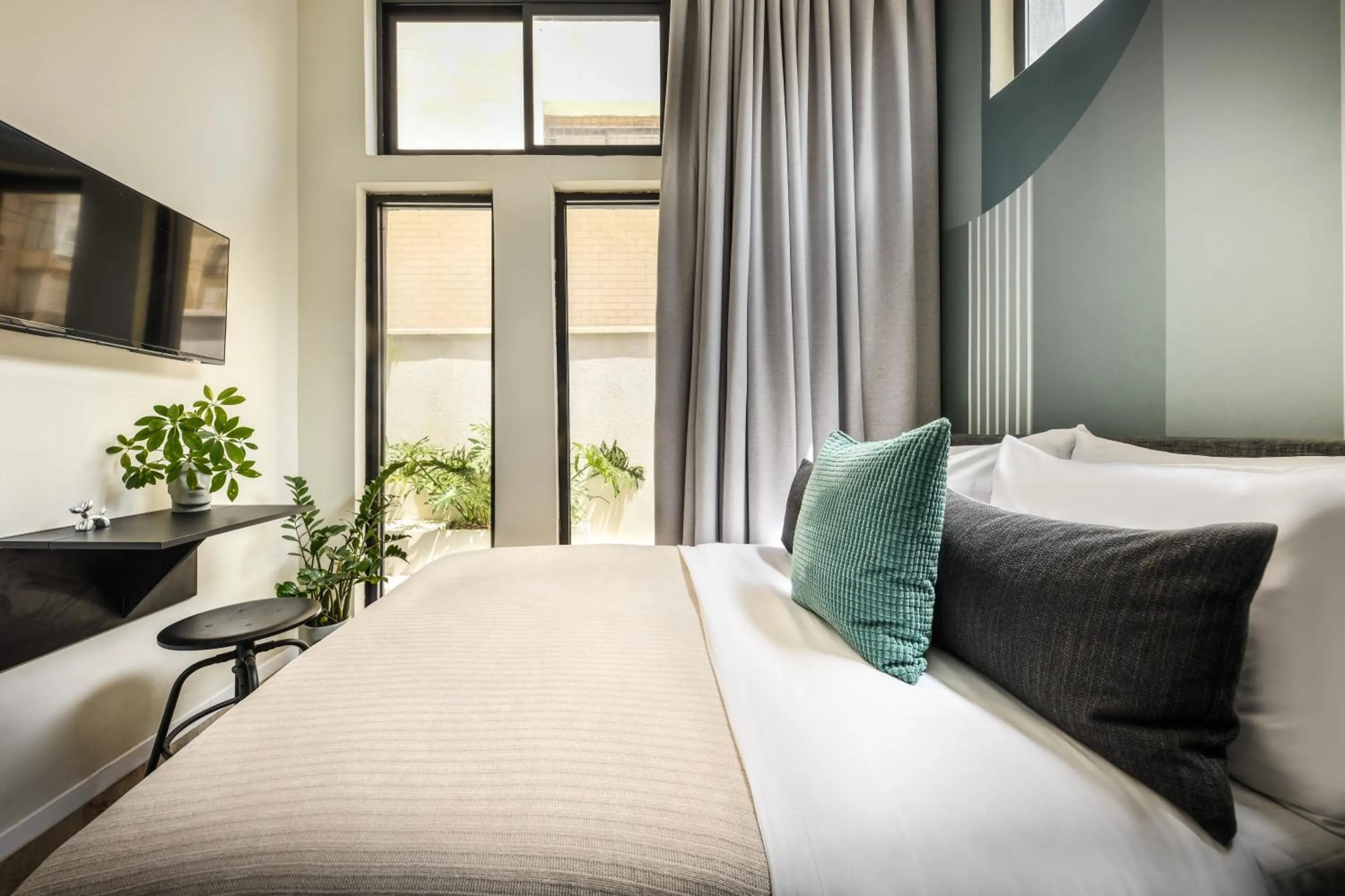 Bed in Colorbox - by Loginn Tel-Avivian hotels