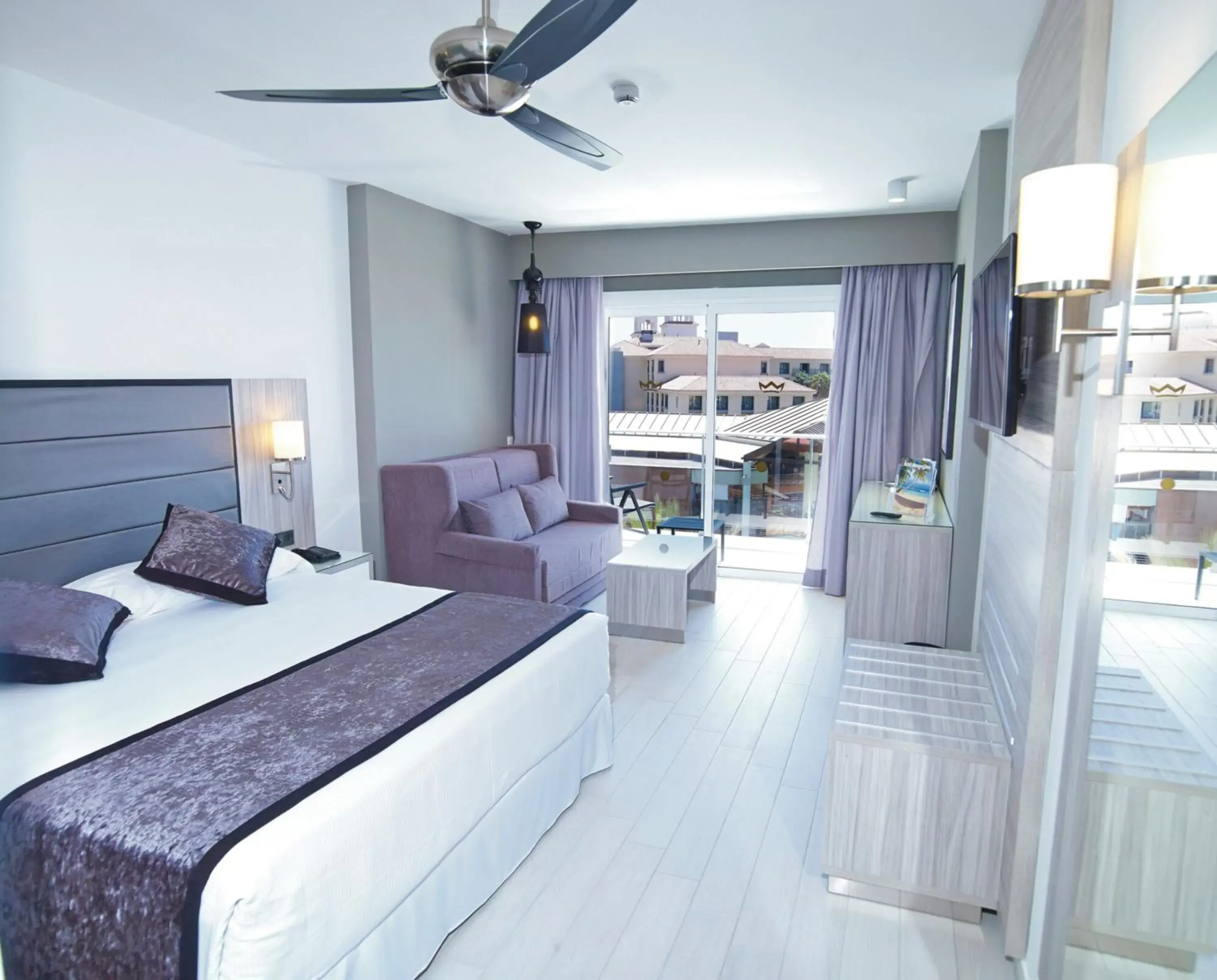 Bed in Hotel Riu Palace Meloneras Bed in Hotel Riu Palace Meloneras