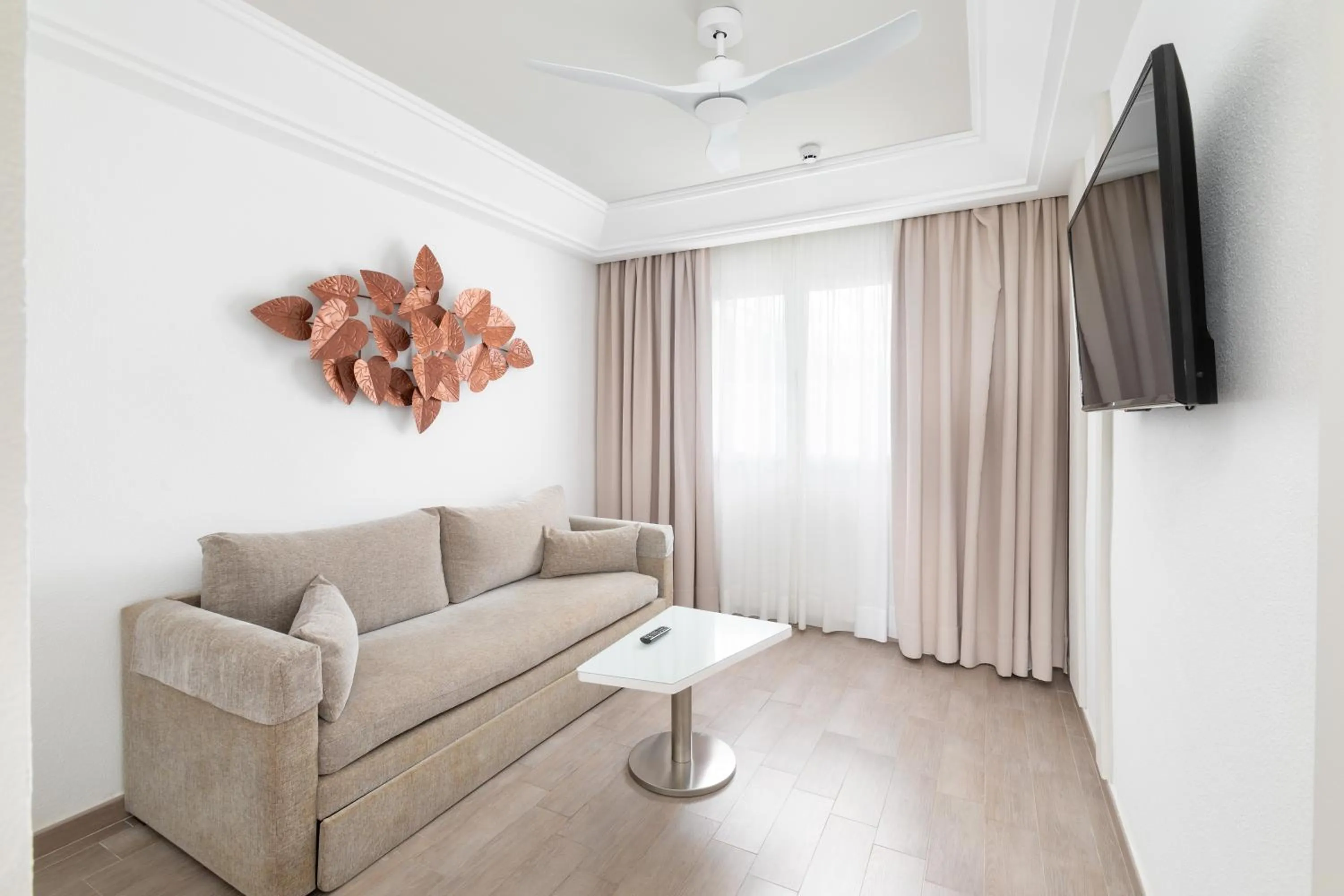 TV and multimedia in Hotel Riu Gran Canaria - All Inclusive