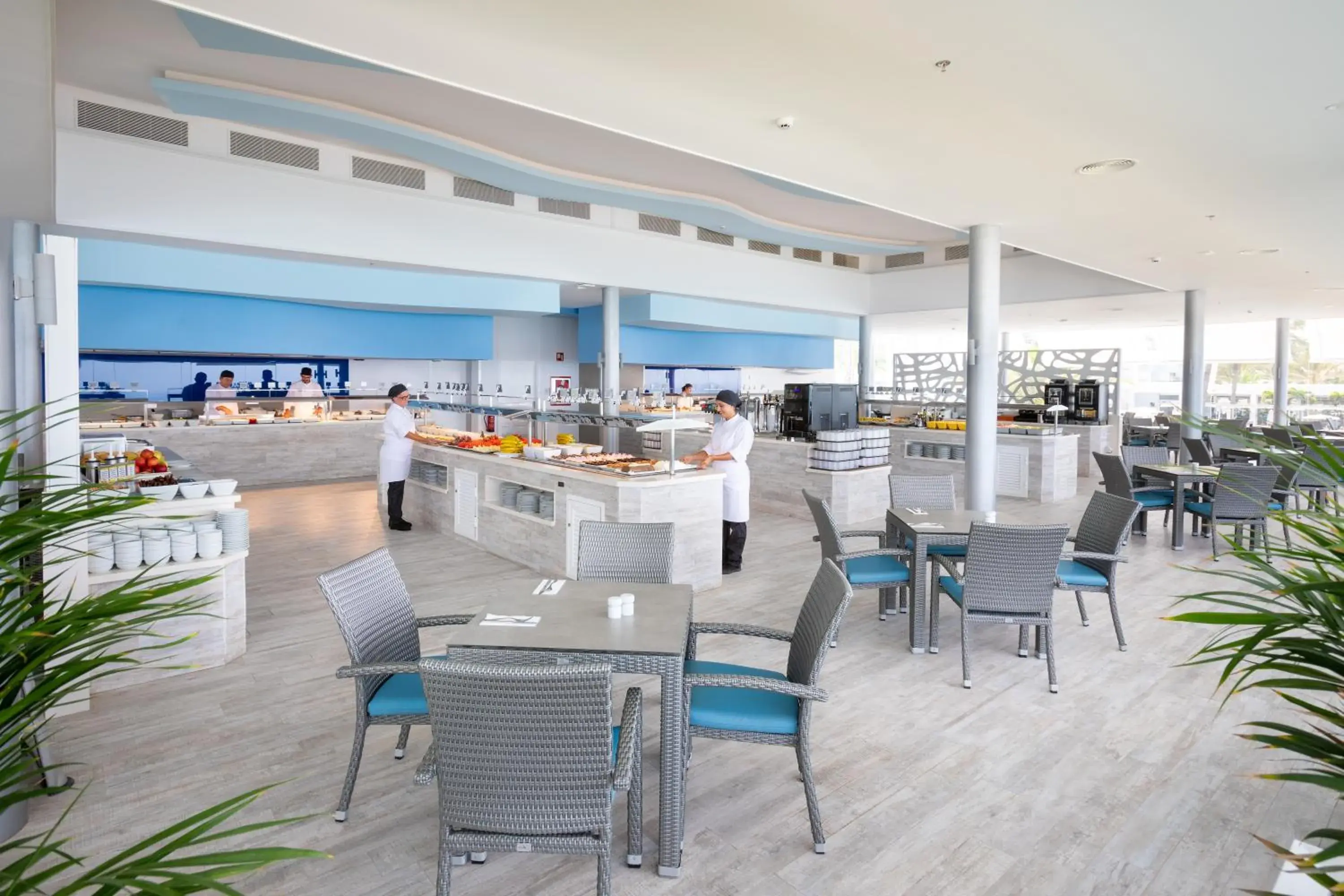 Restaurant/places to eat in Hotel Riu Gran Canaria - All Inclusive Restaurant/places to eat in Hotel Riu Gran Canaria - All Inclusive