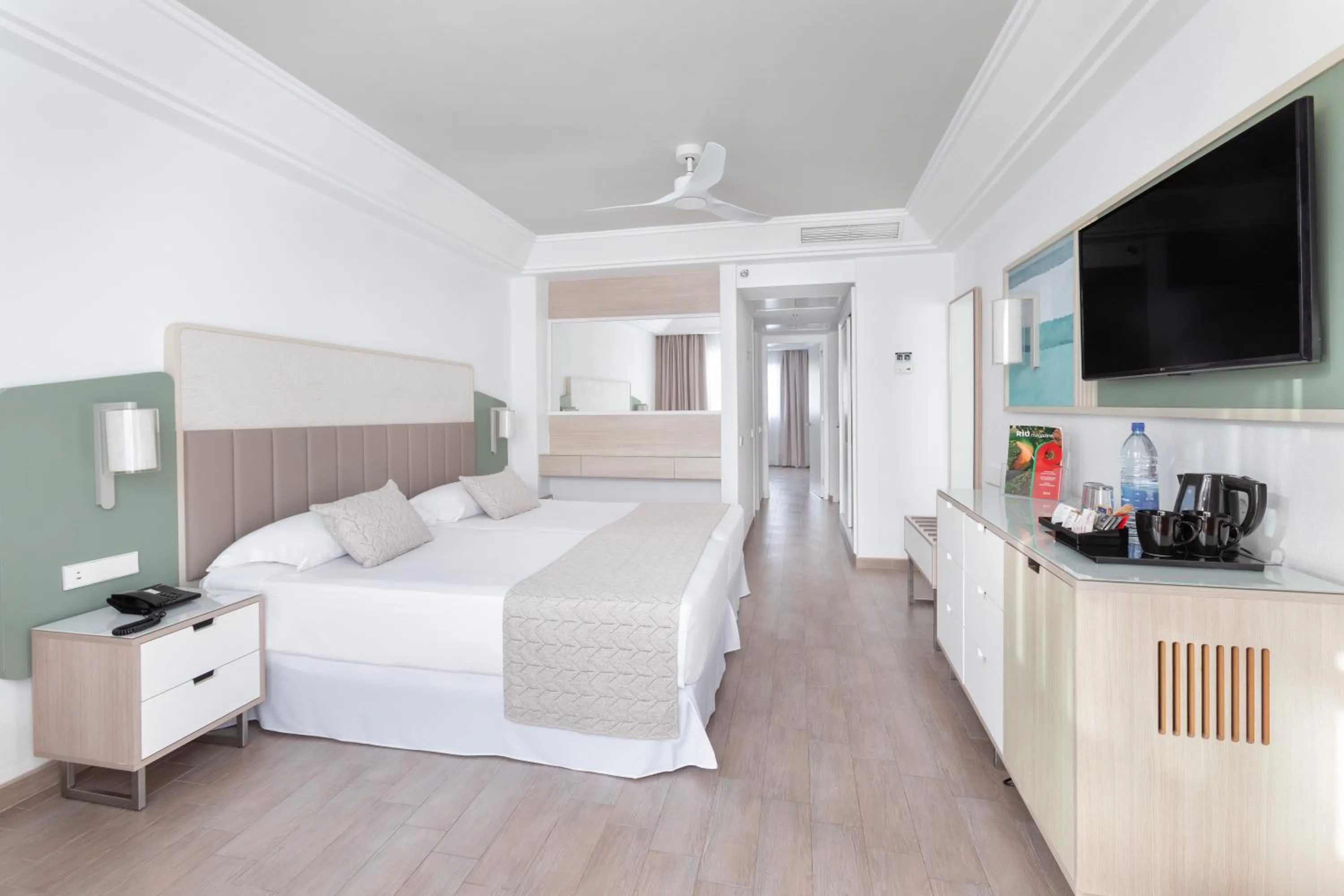 Bed in Hotel Riu Gran Canaria - All Inclusive