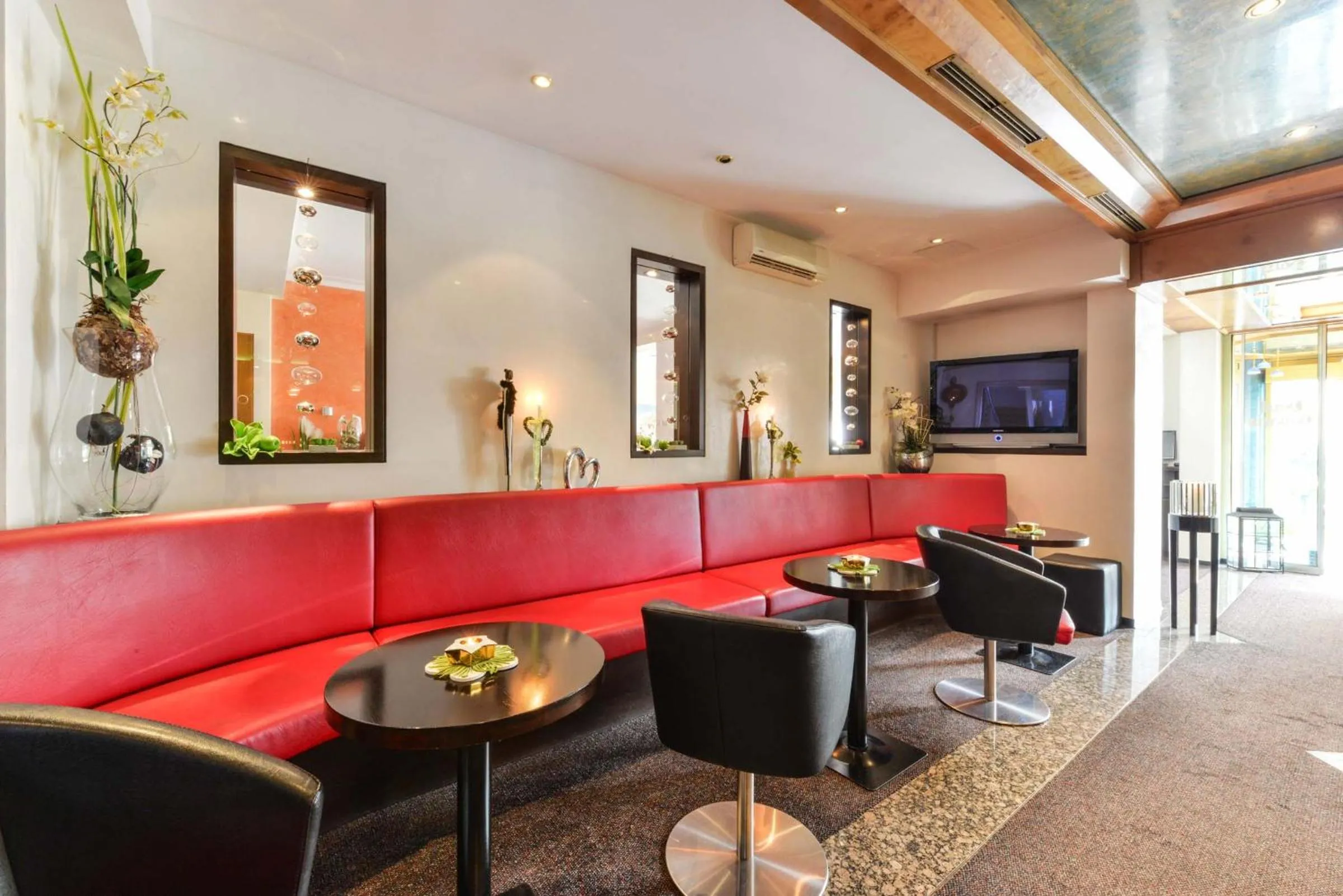 Seating area in Bavaria Hotel