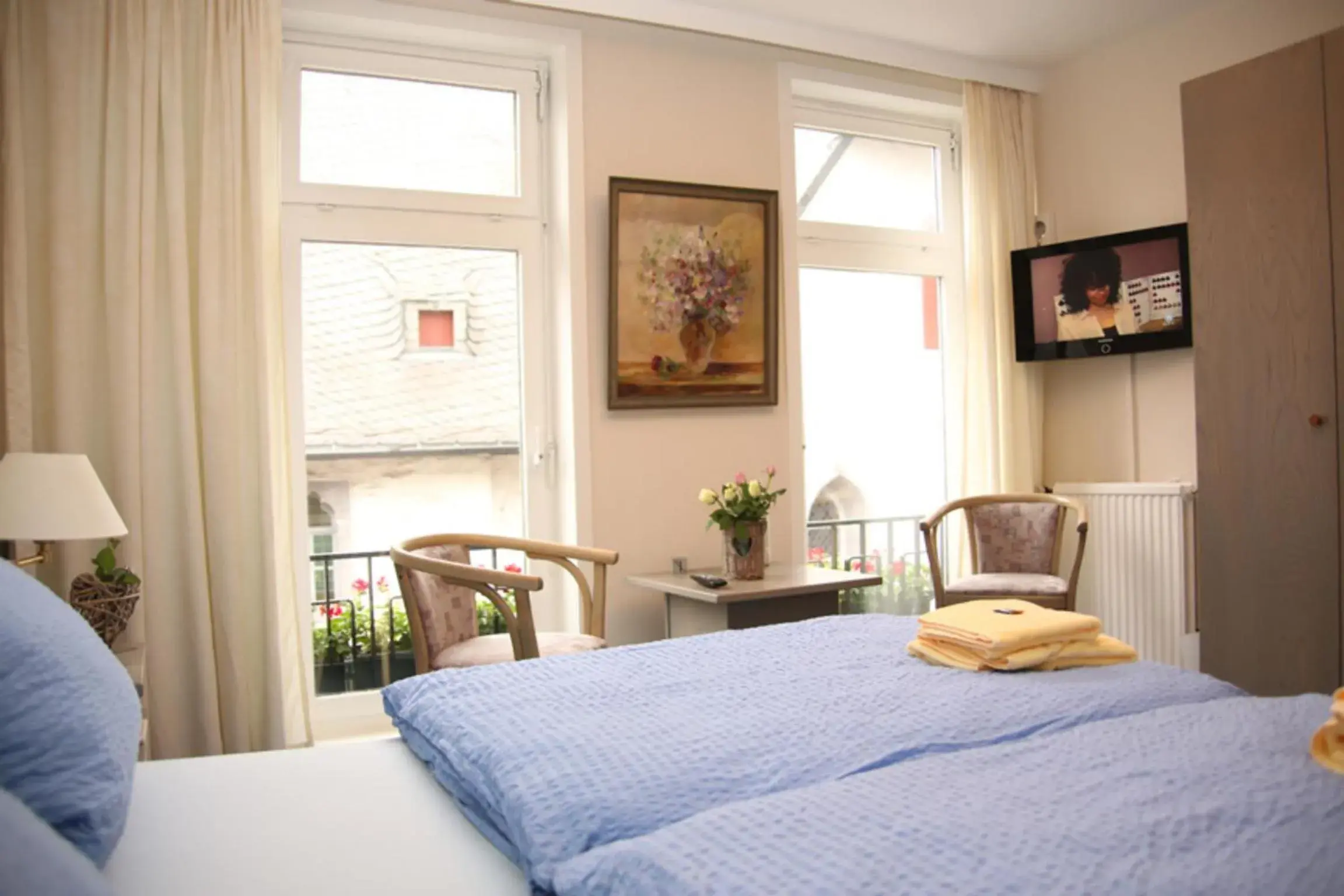 Double Room - single occupancy in Hotel Garni Kaiserpfalz Double Room - single occupancy in Hotel Garni Kaiserpfalz