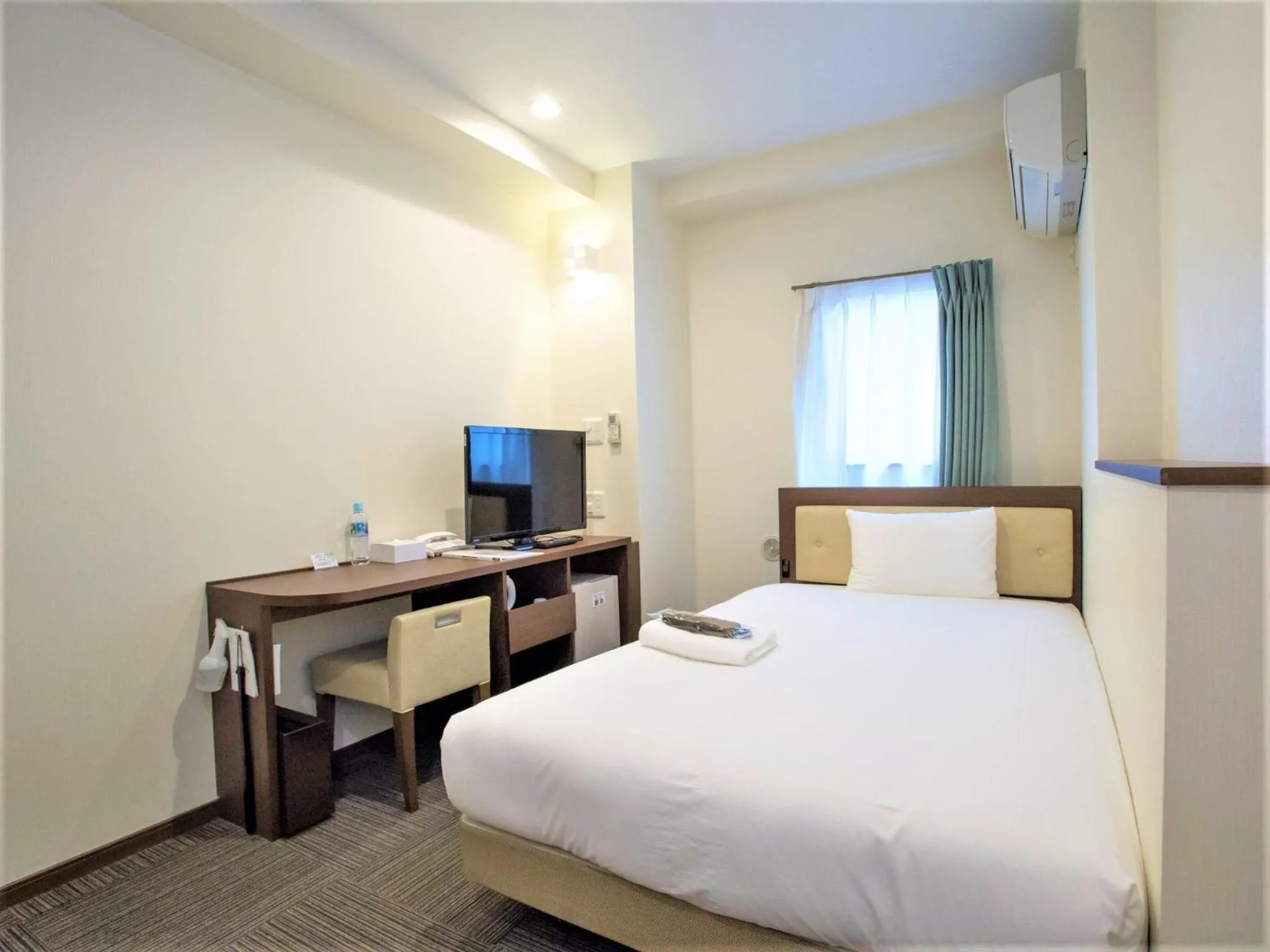 Bed in SHIN YOKOHAMA SK HOTEL - Non Smoking - Vacation STAY 86104